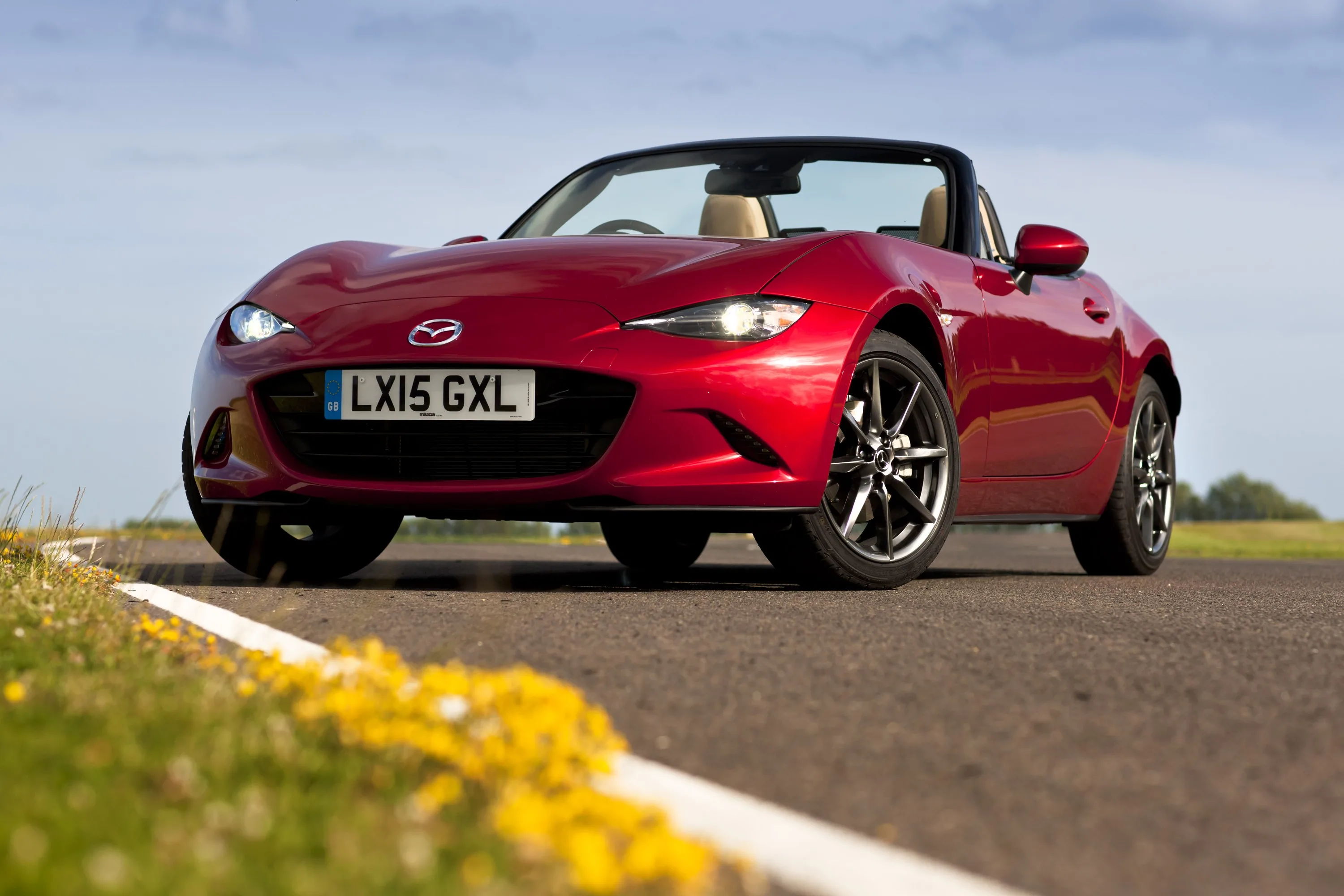 MAZDA-MX-5-Miata-5280_87.jpeg
