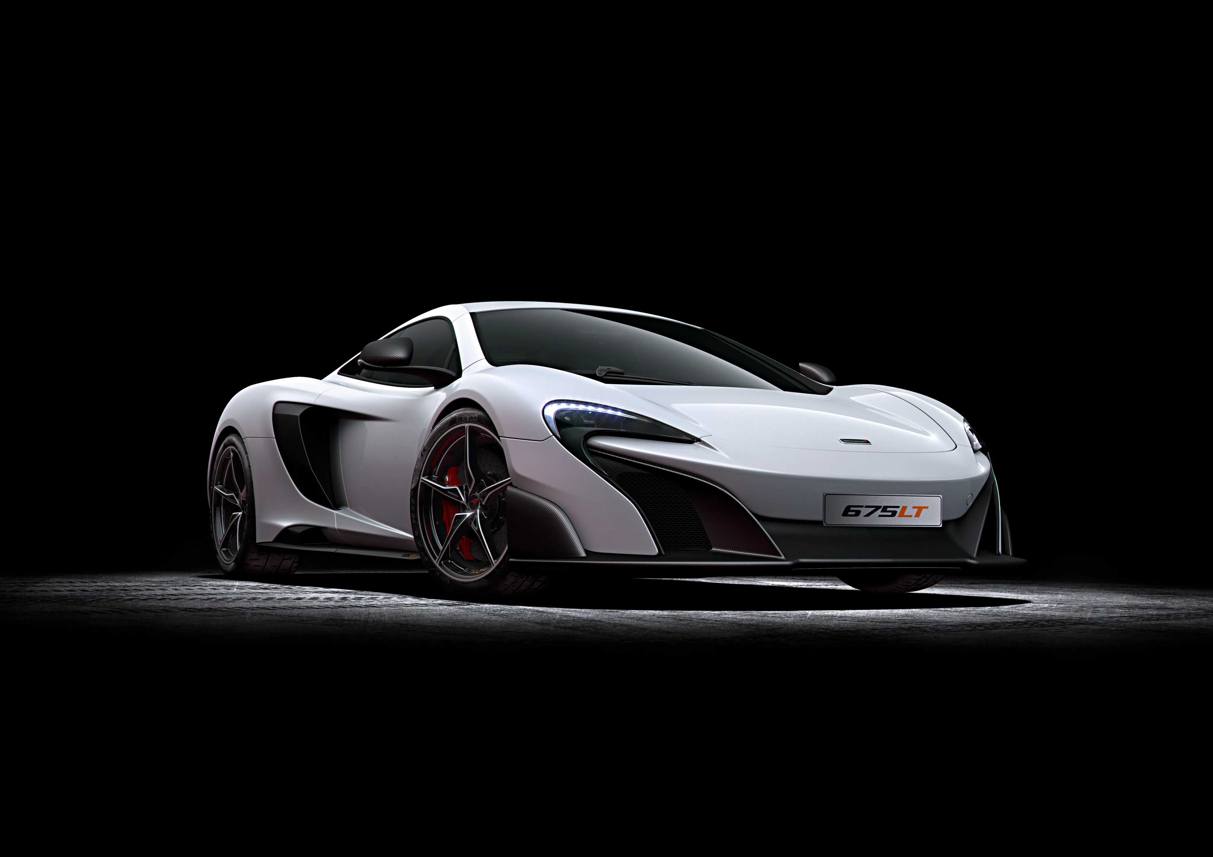 MCLAREN-675LT-5479_24.jpeg