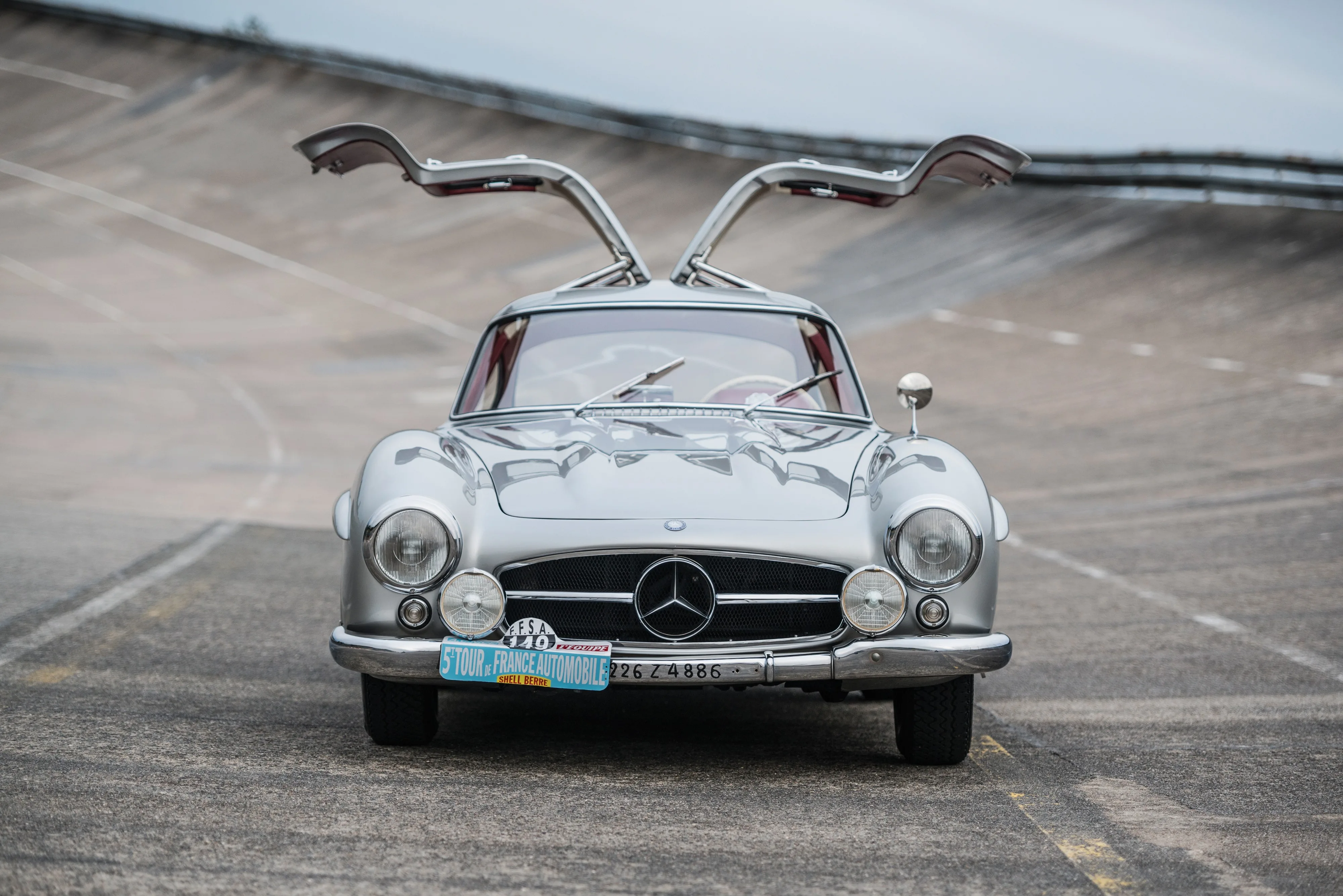 MERCEDES-BENZ-300-SL-Coupe-W198-2403_64.jpeg