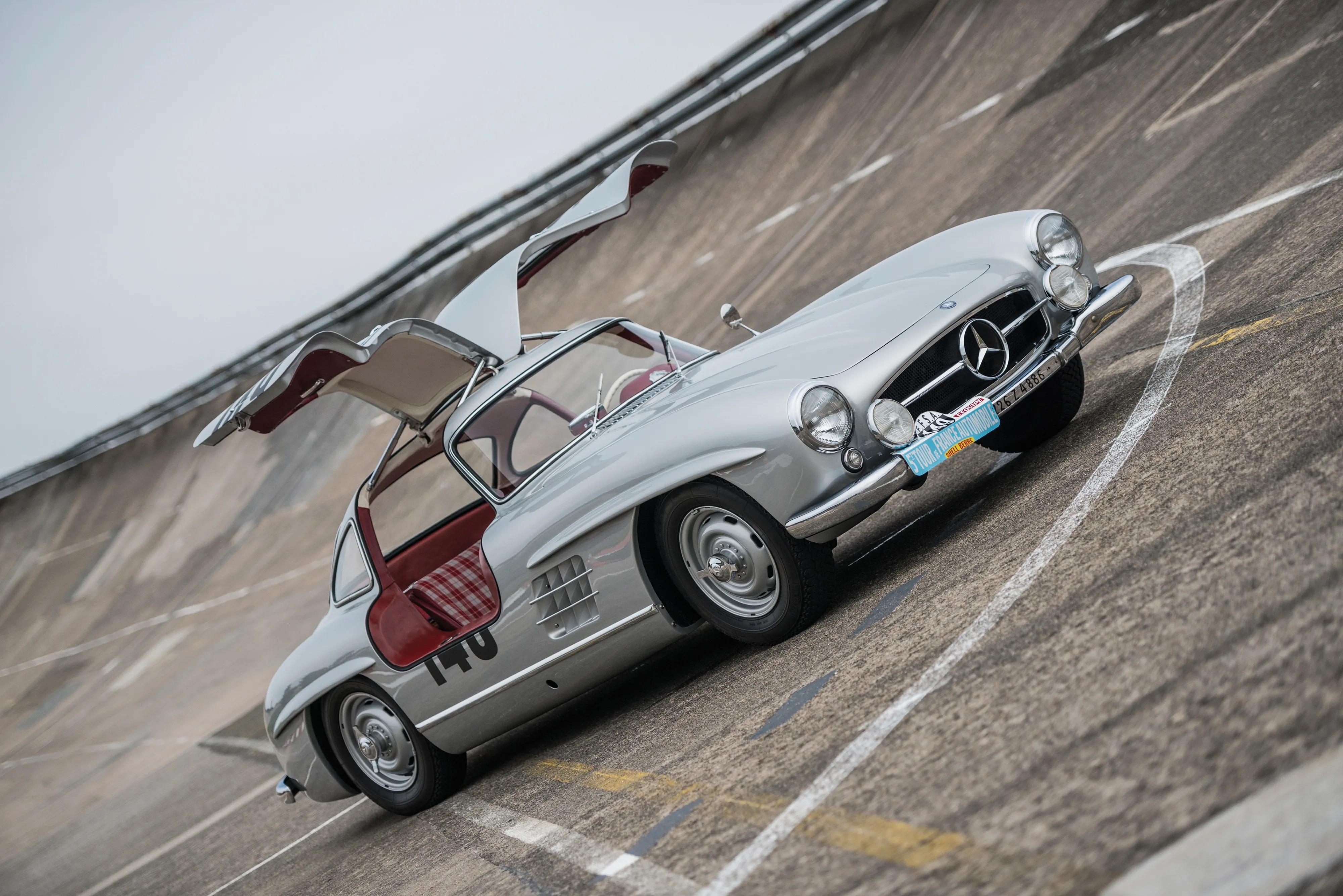 MERCEDES-BENZ-300-SL-Coupe-W198-2403_66.jpeg