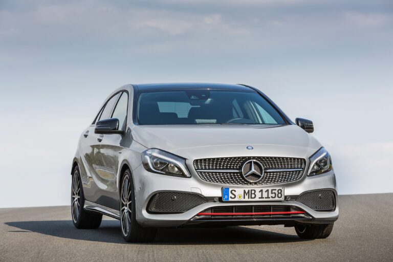 MERCEDES BENZ A-Klasse (W176) 2015-2018