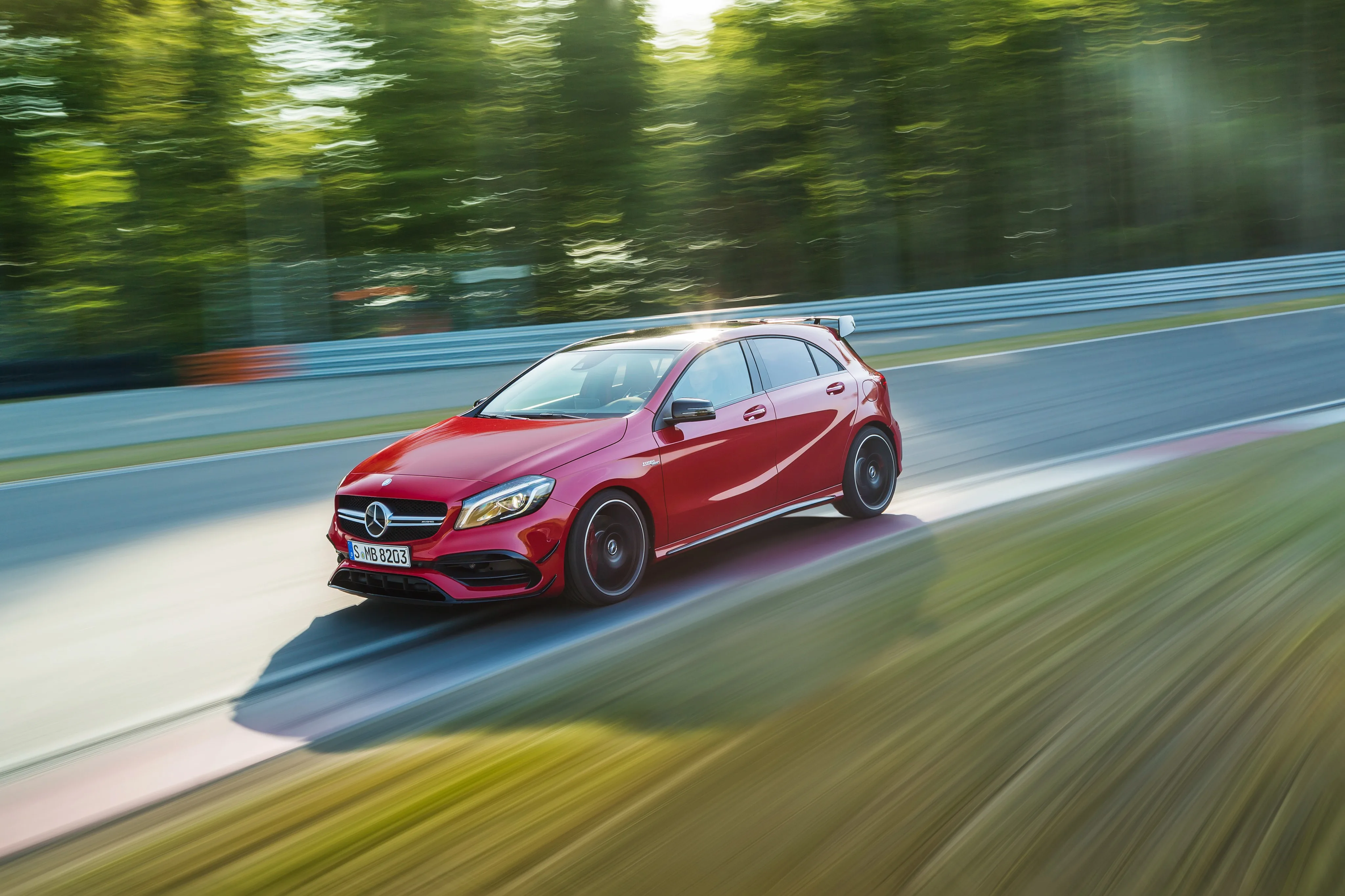 MERCEDES-BENZ-A45-AMG-5548_11.jpeg