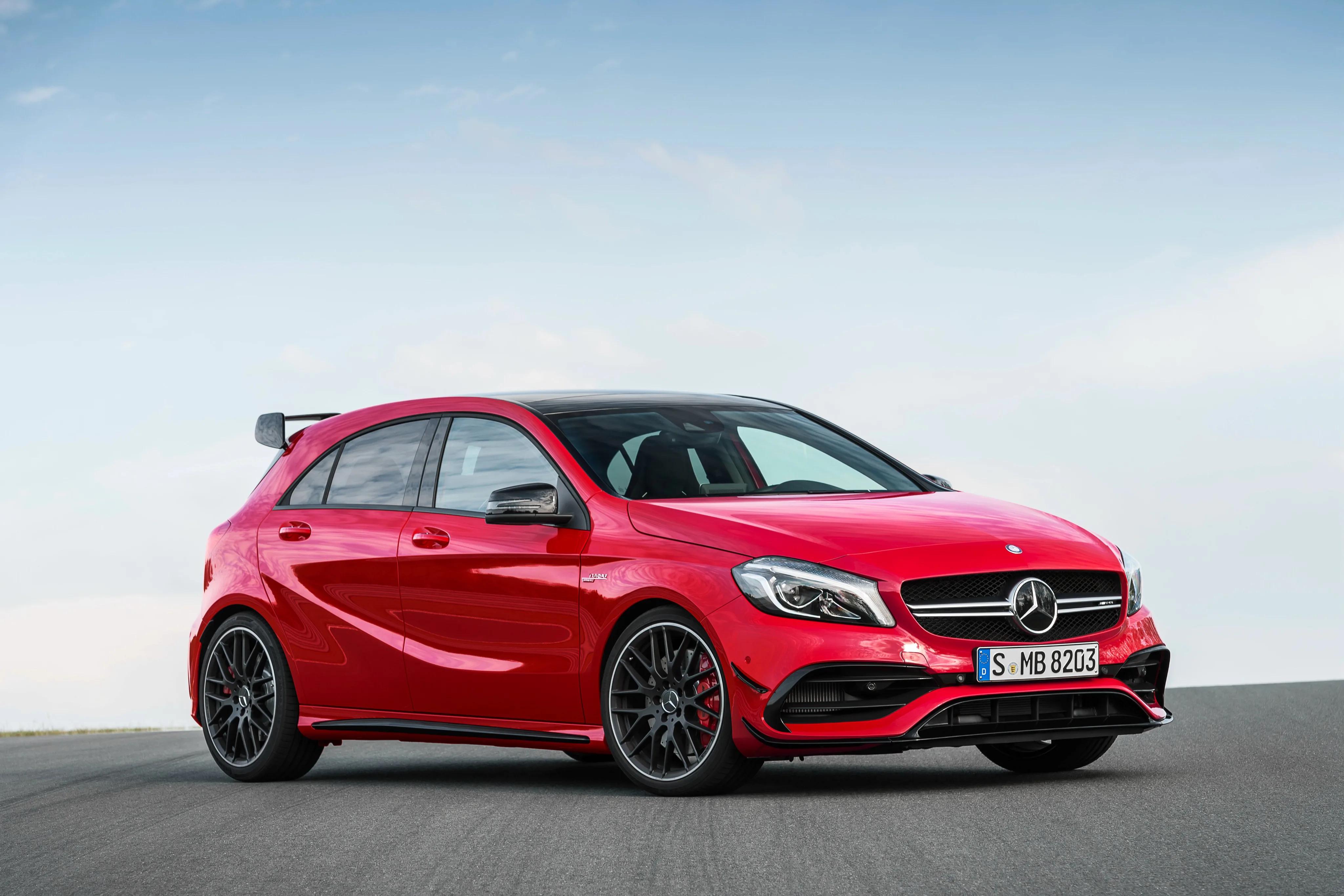 MERCEDES-BENZ-A45-AMG-5548_17.jpeg