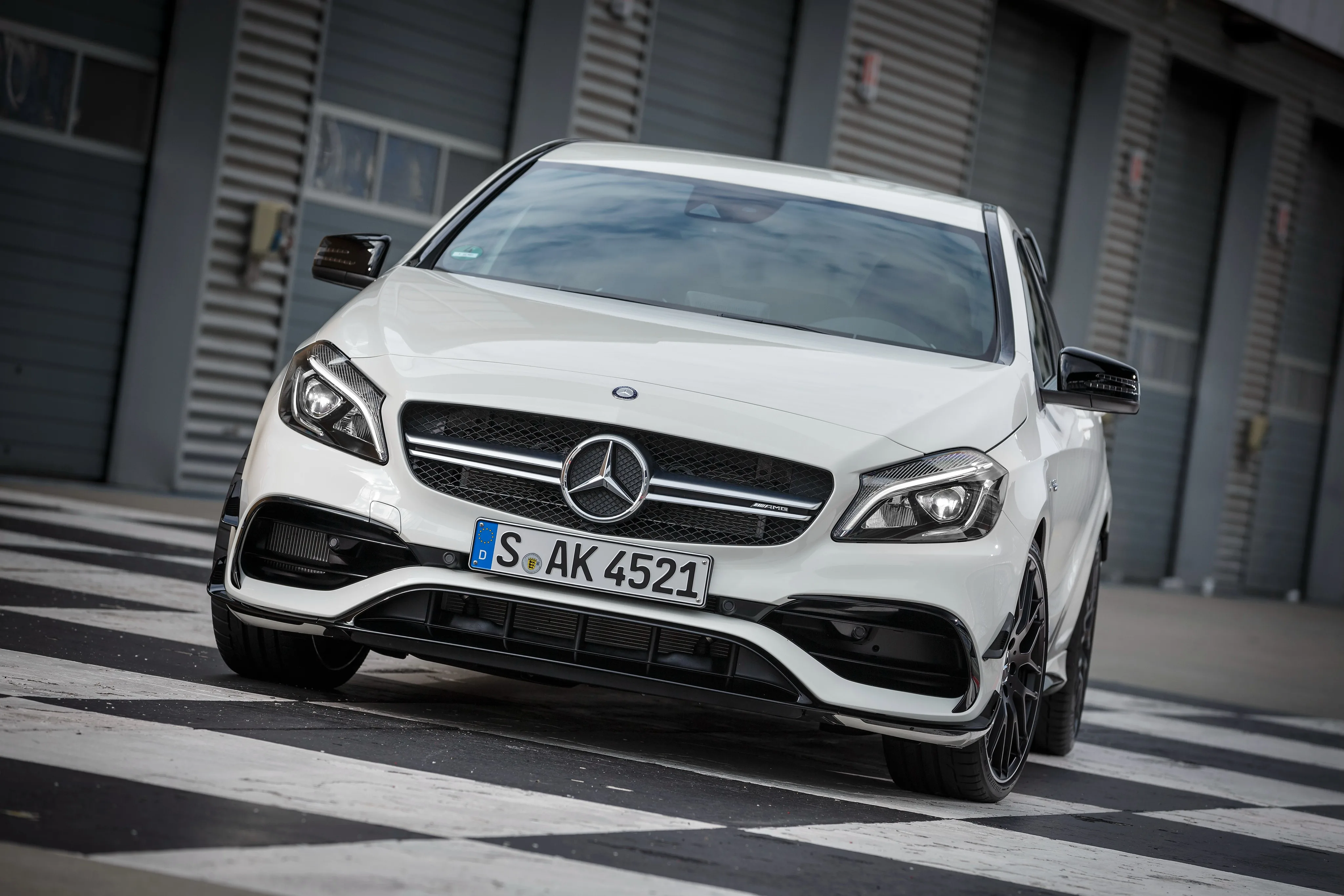 MERCEDES-BENZ-A45-AMG-5548_27.jpeg