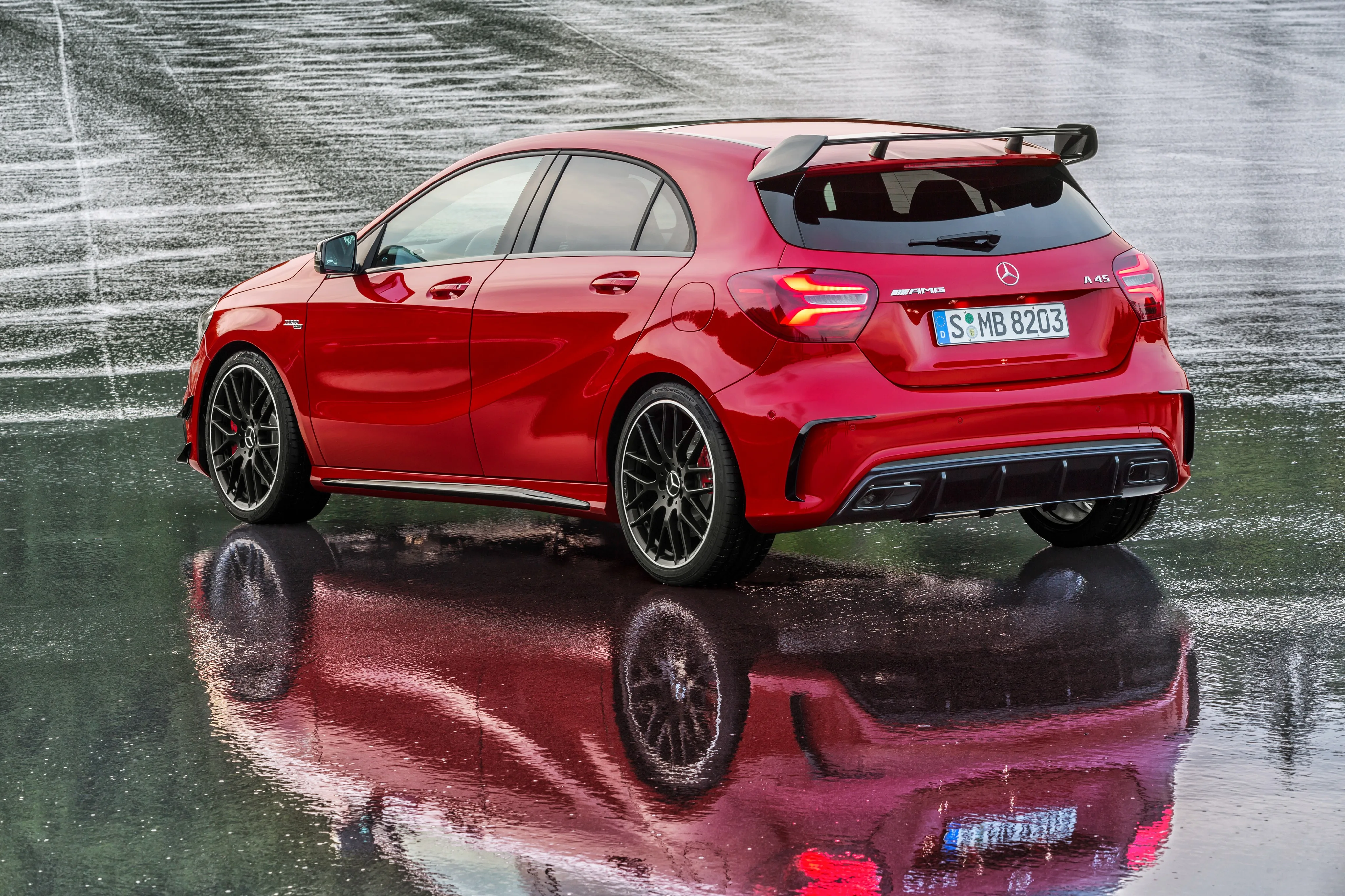 MERCEDES-BENZ-A45-AMG-5548_6.jpeg