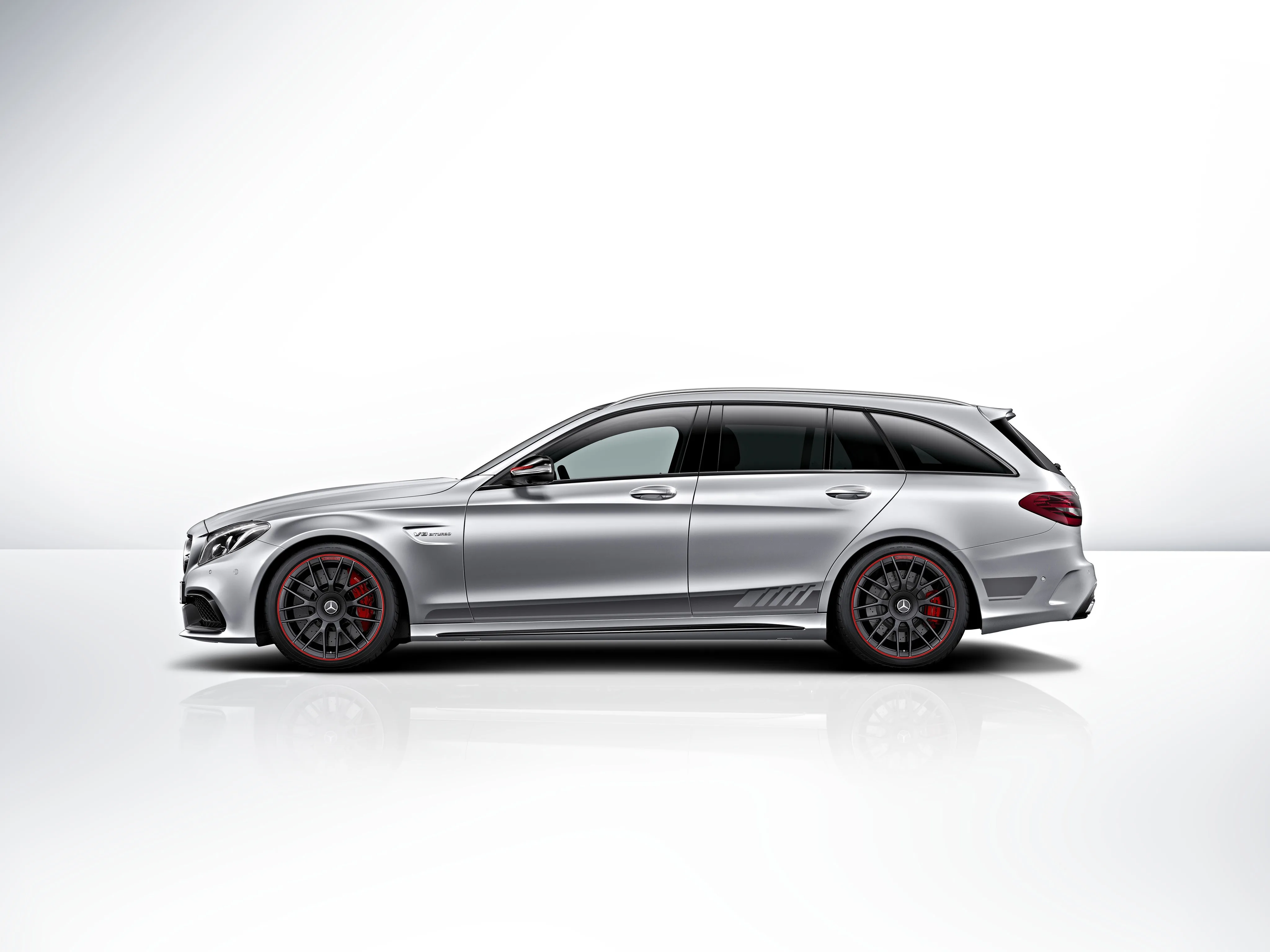 MERCEDES-BENZ-C-63-AMG-T-Modell-S205-5297_32.jpg