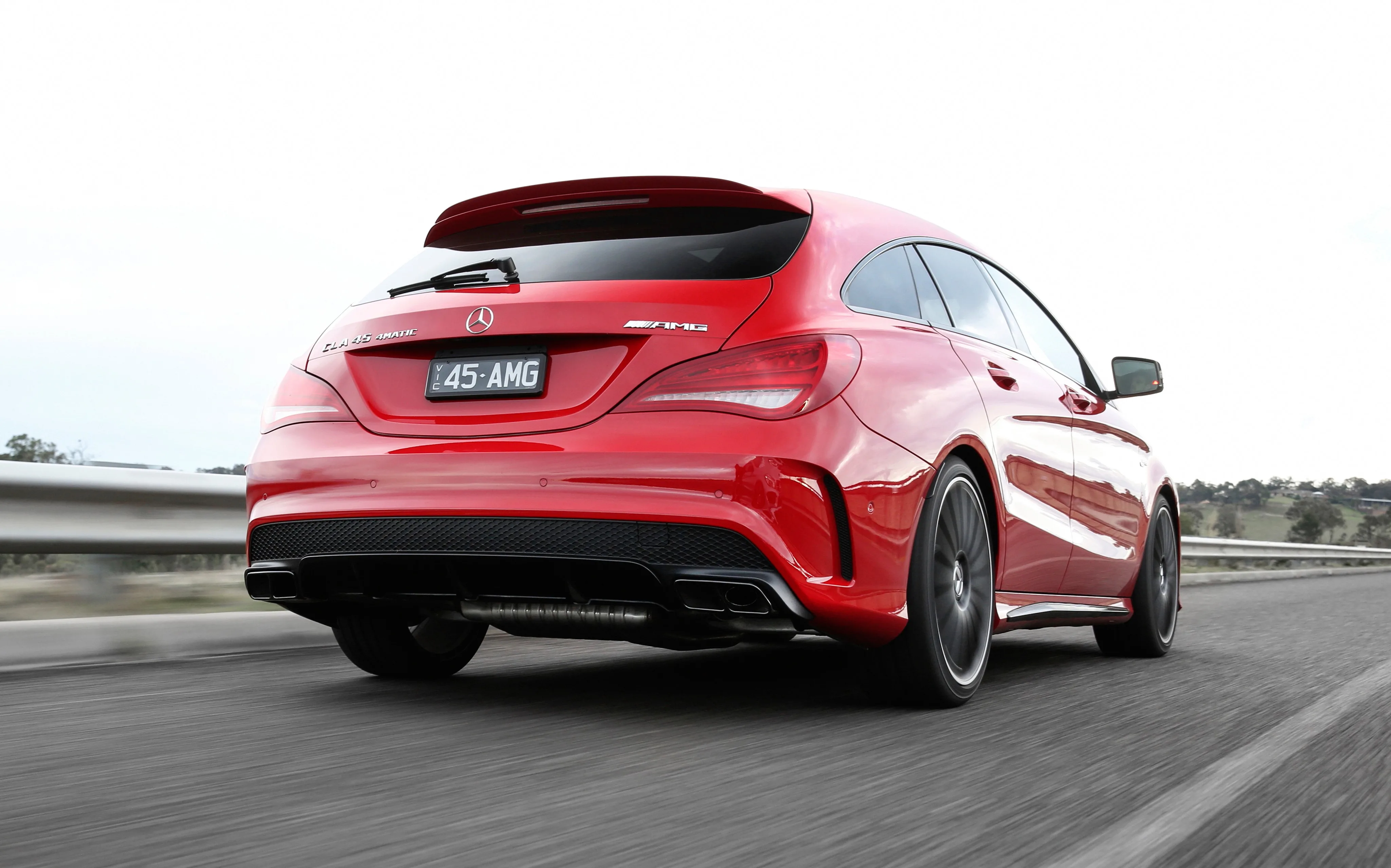 MERCEDES-BENZ-CLA-45-AMG-Shooting-Brake-5345_49.jpeg
