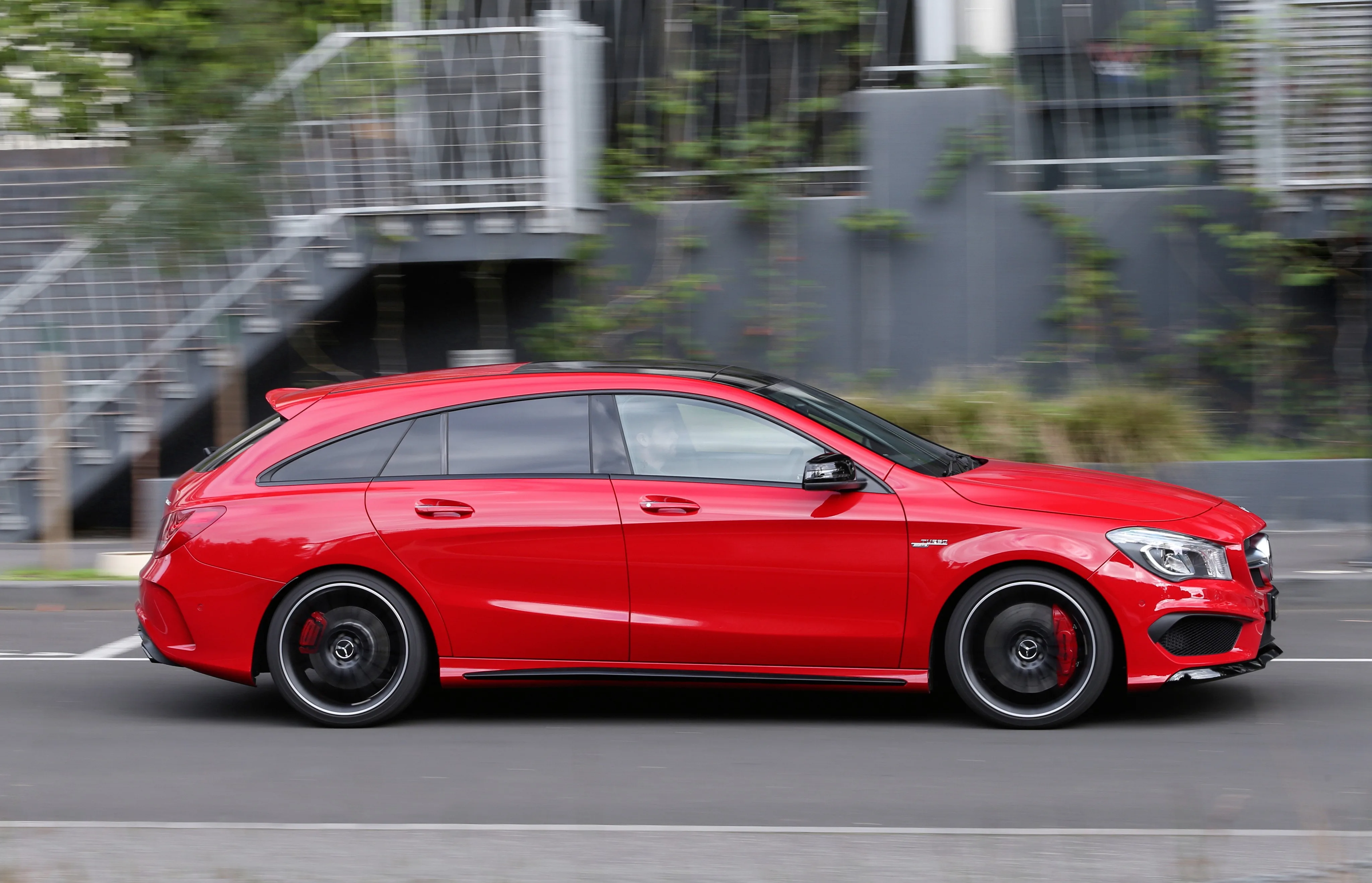 MERCEDES-BENZ-CLA-45-AMG-Shooting-Brake-5345_52.jpeg