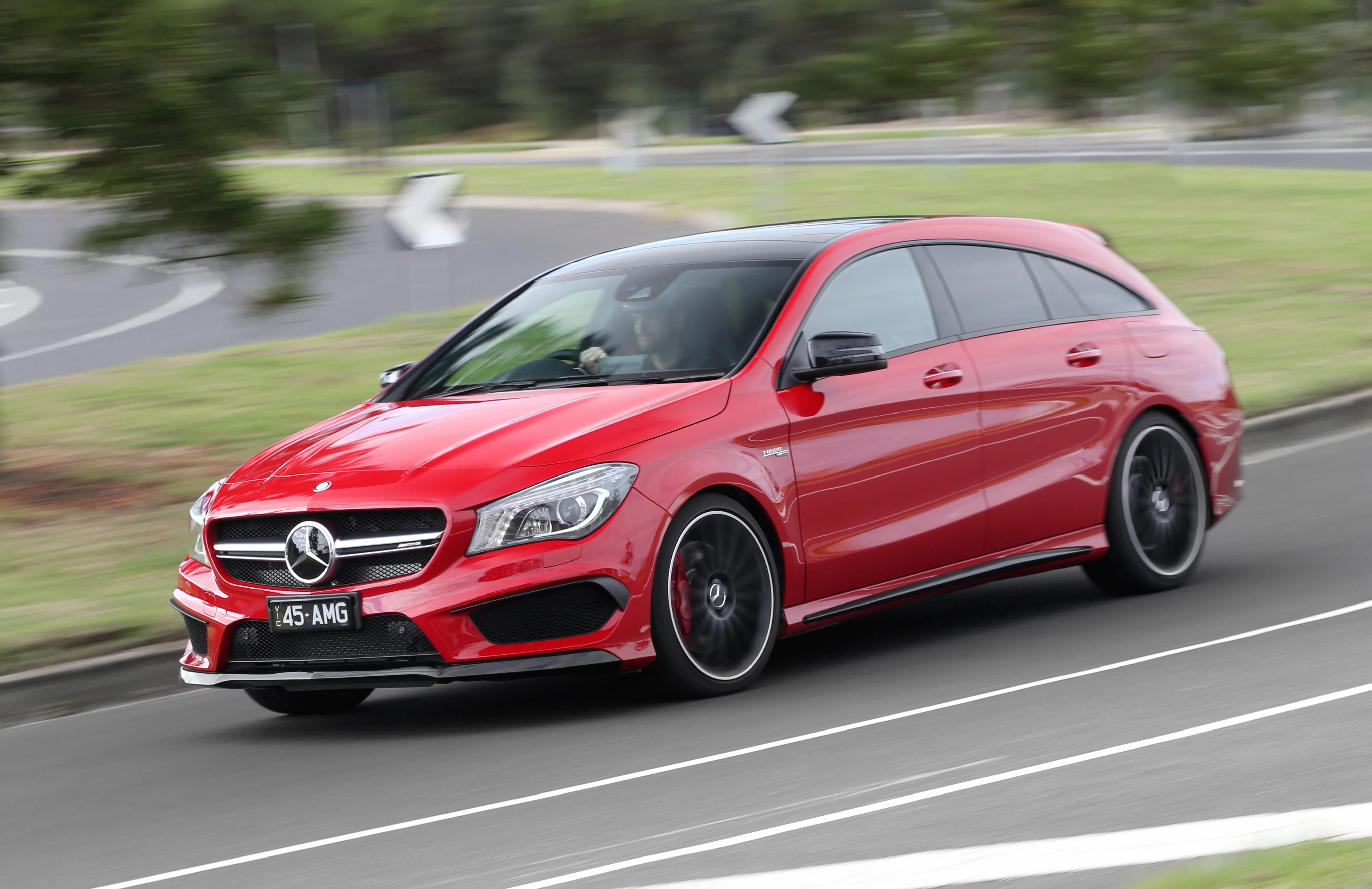 MERCEDES-BENZ-CLA-45-AMG-Shooting-Brake-5345_53.jpeg