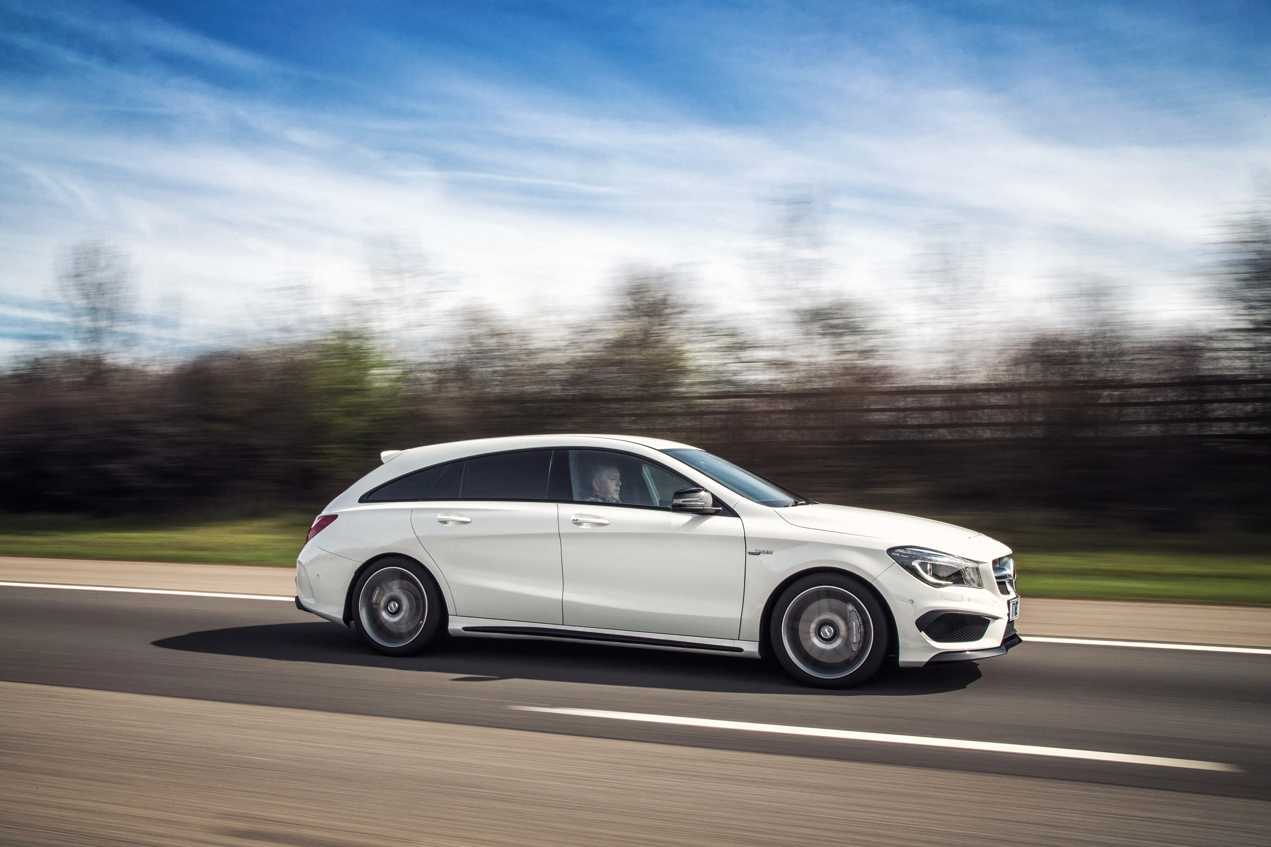 MERCEDES-BENZ-CLA-45-AMG-Shooting-Brake-5345_60.jpeg