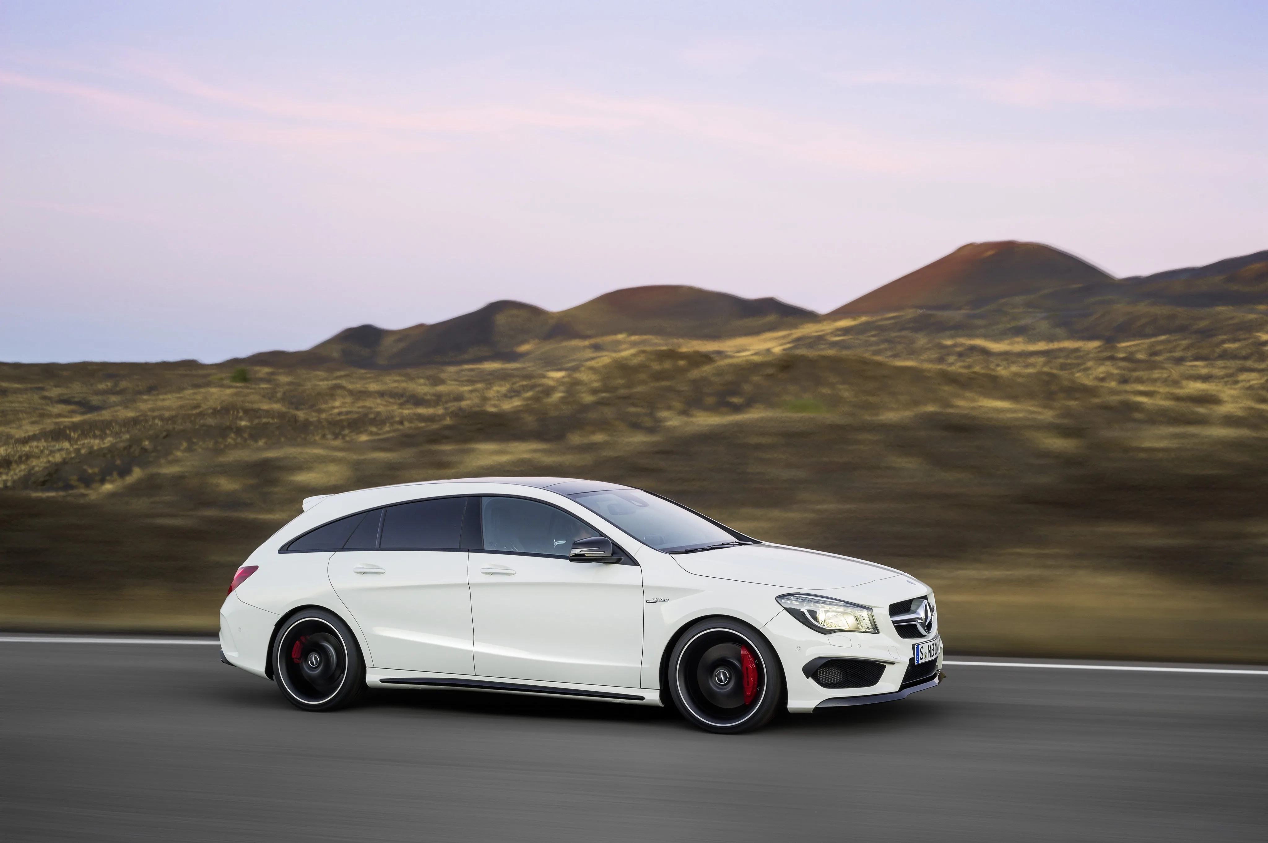 MERCEDES-BENZ-CLA-AMG-Shooting-Brake-5345_10.jpg