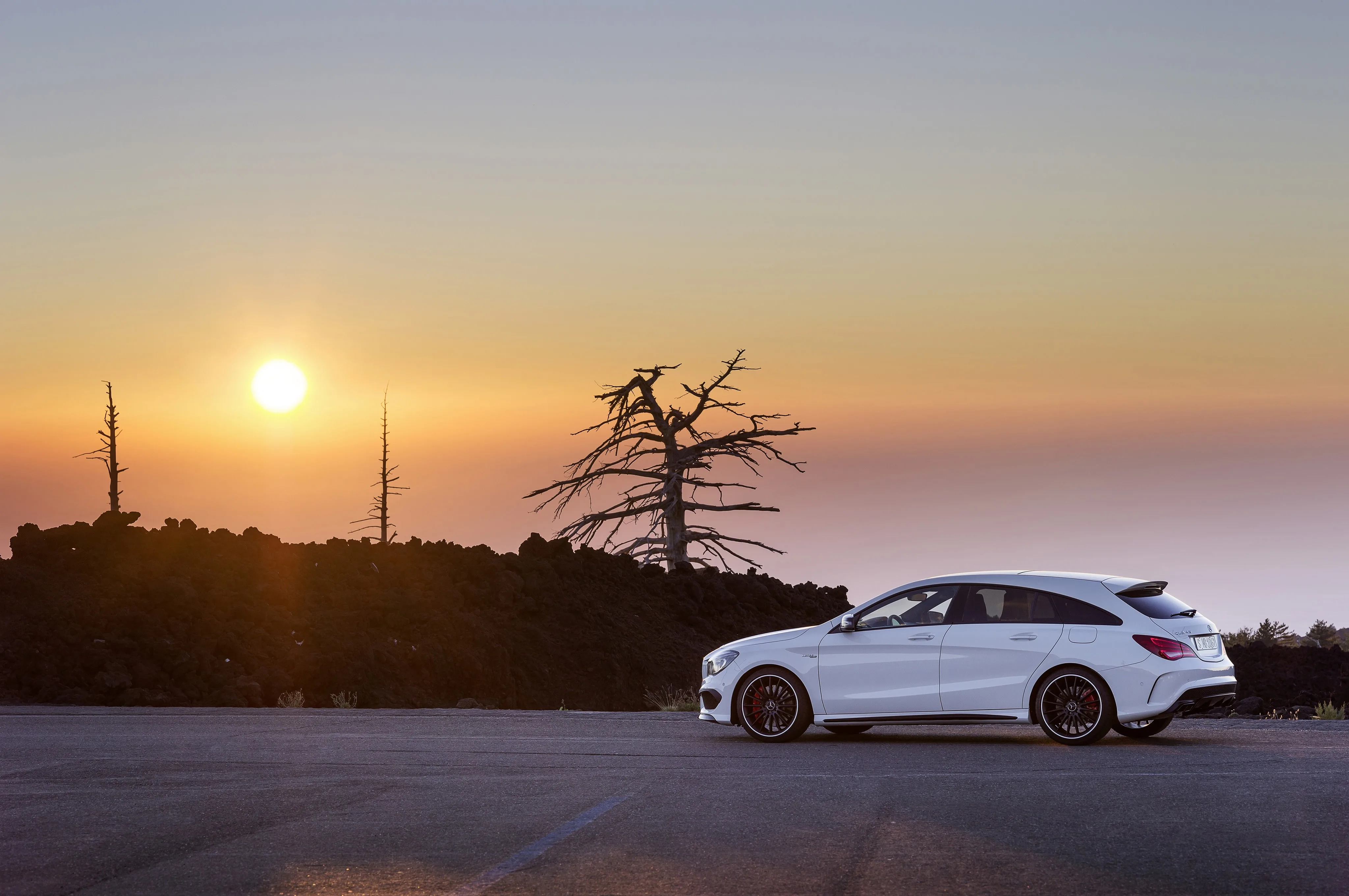 MERCEDES-BENZ-CLA-AMG-Shooting-Brake-5345_19.jpg