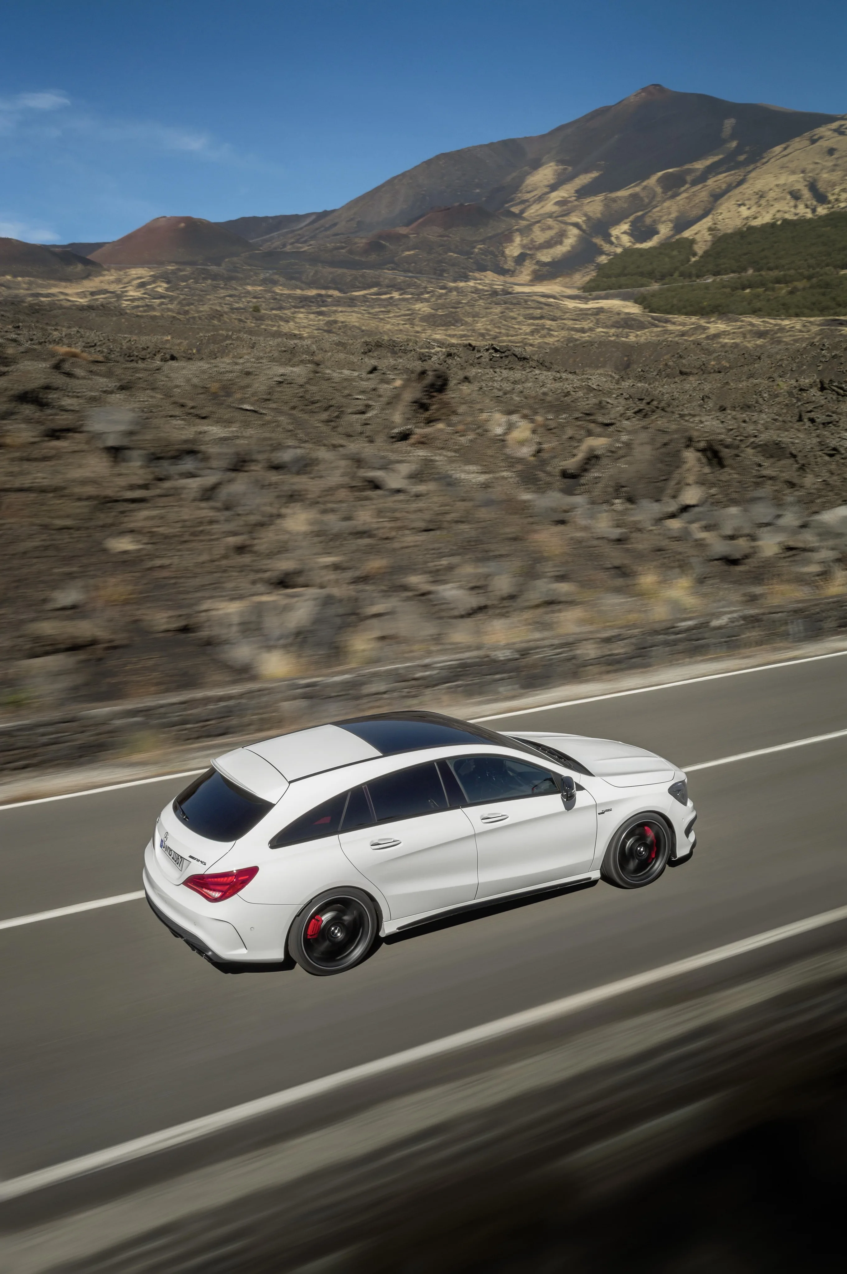 MERCEDES-BENZ-CLA-AMG-Shooting-Brake-5345_9.jpg