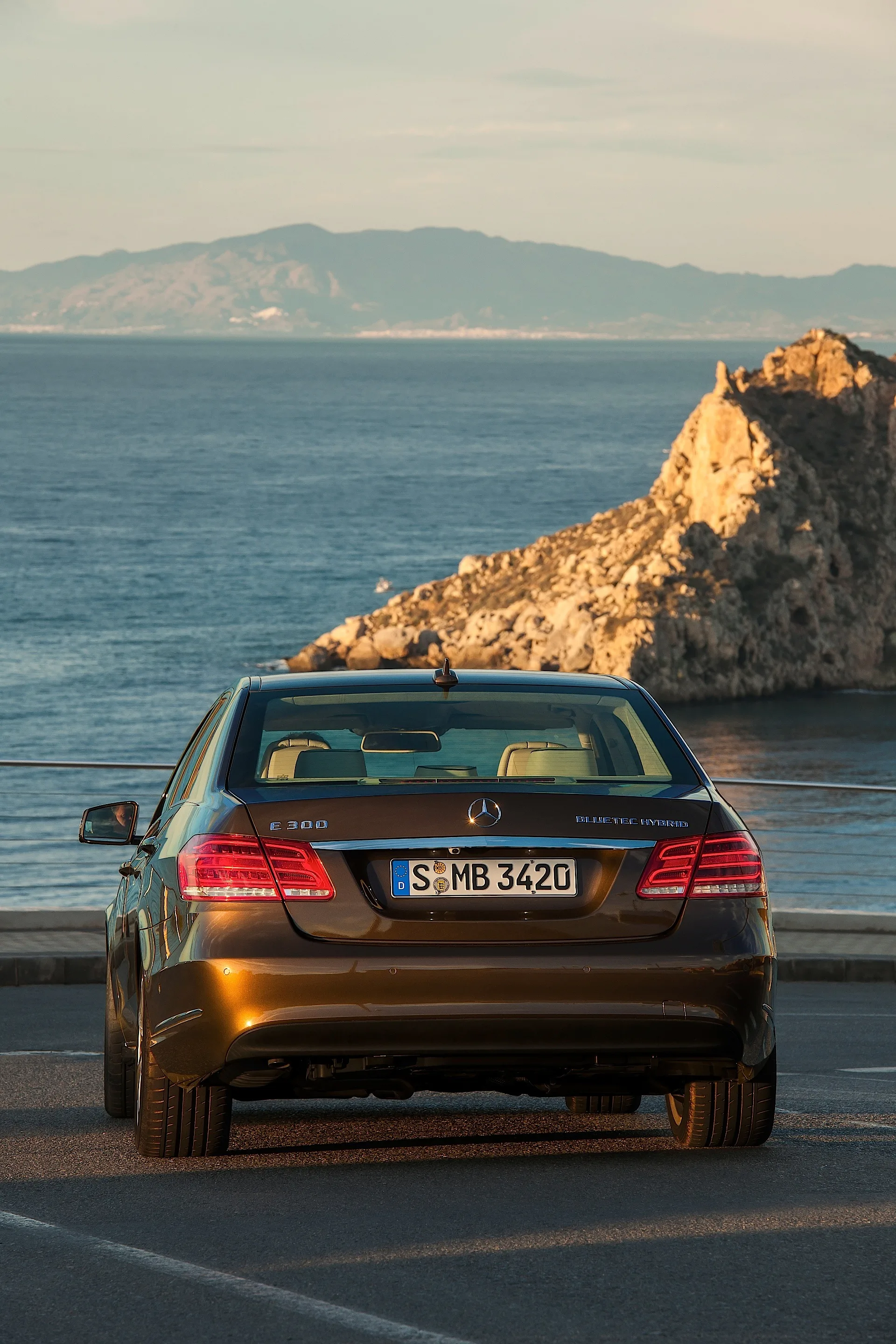 Mercedes-Benz E 300 BlueTec HYBRID, Limousine Elegance, (W 212), 2012