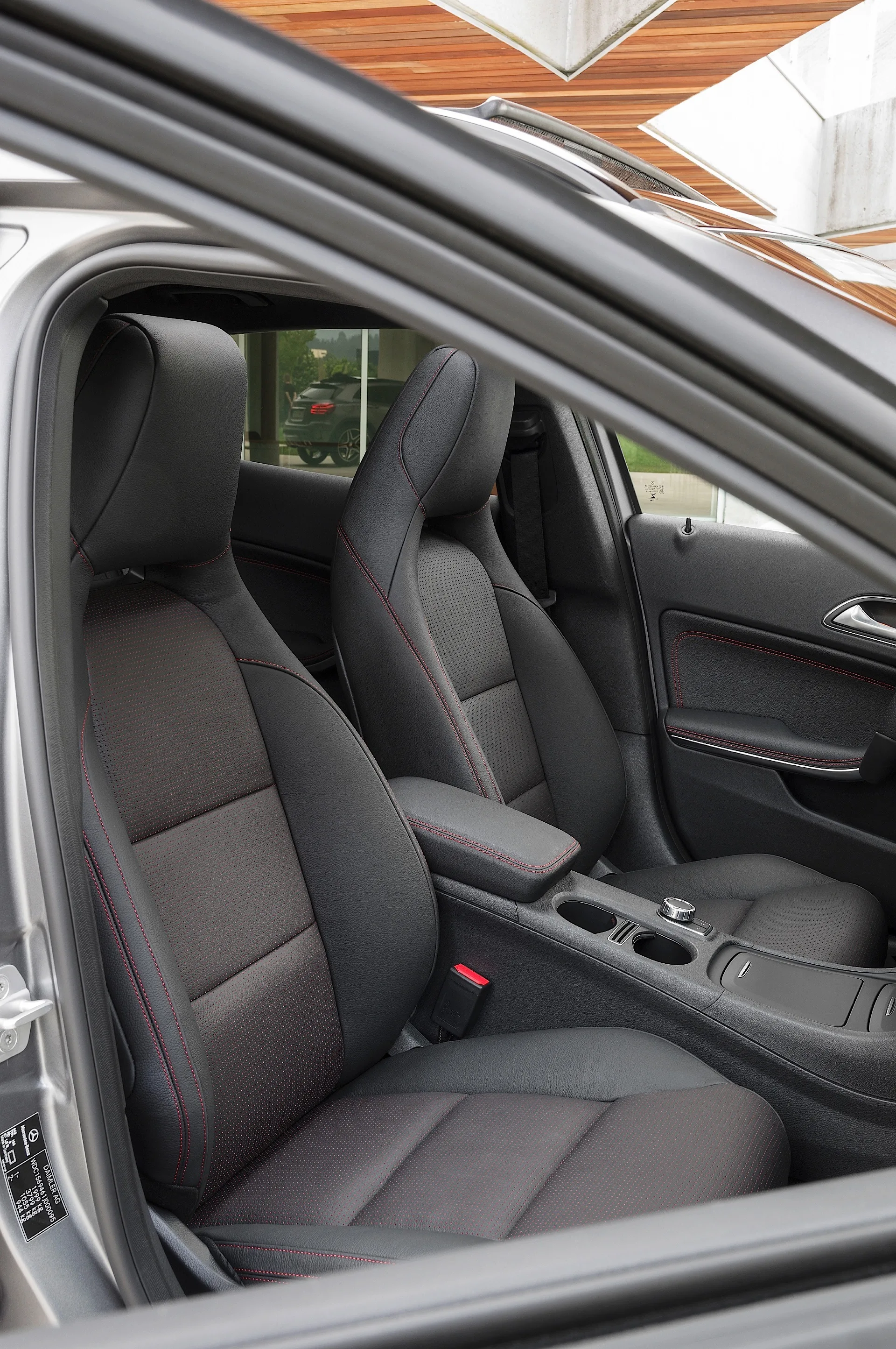 Mercedes-Benz GLA 250 4MATIC (X156) 2013