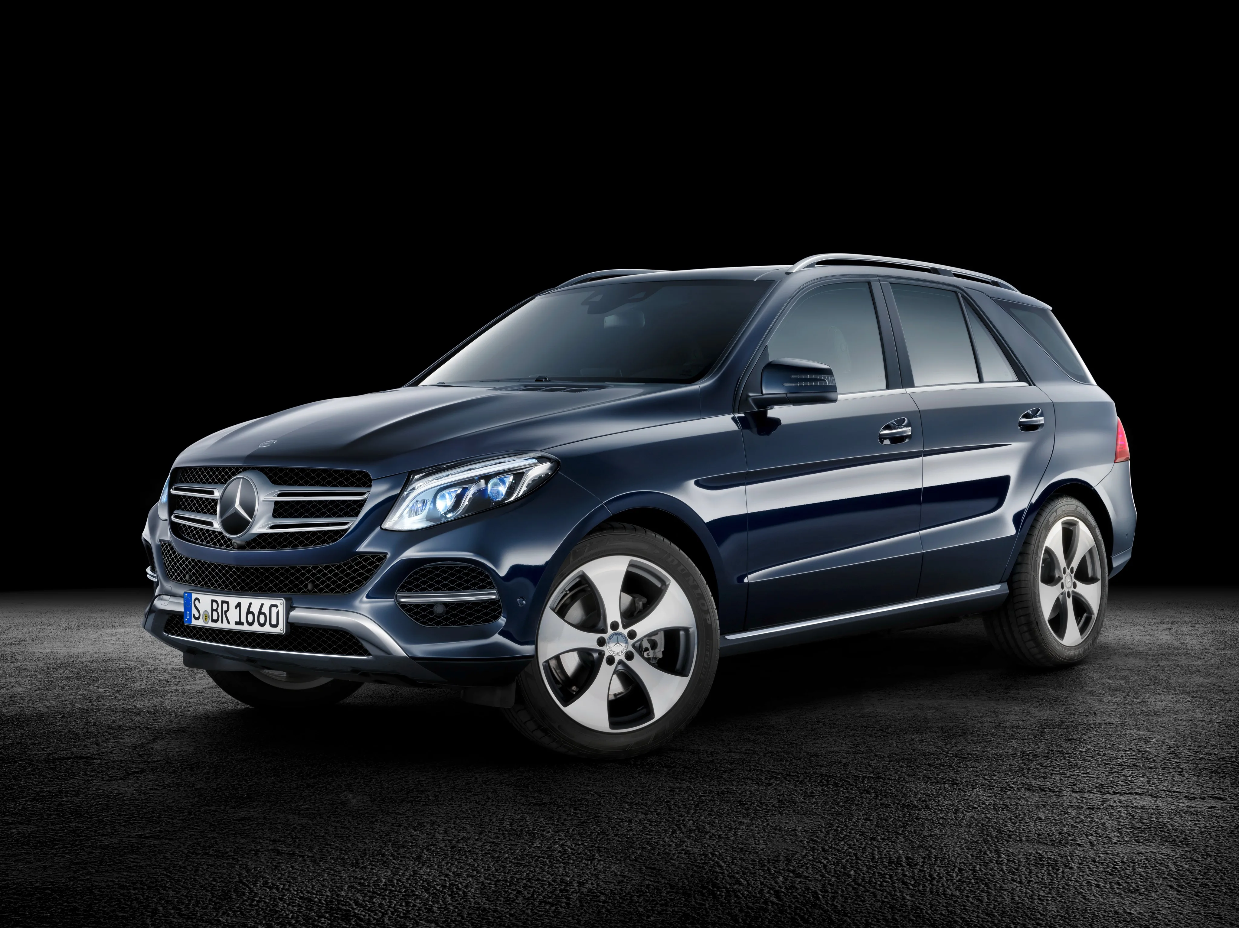 MERCEDES-BENZ-GLE-5414_17.jpg