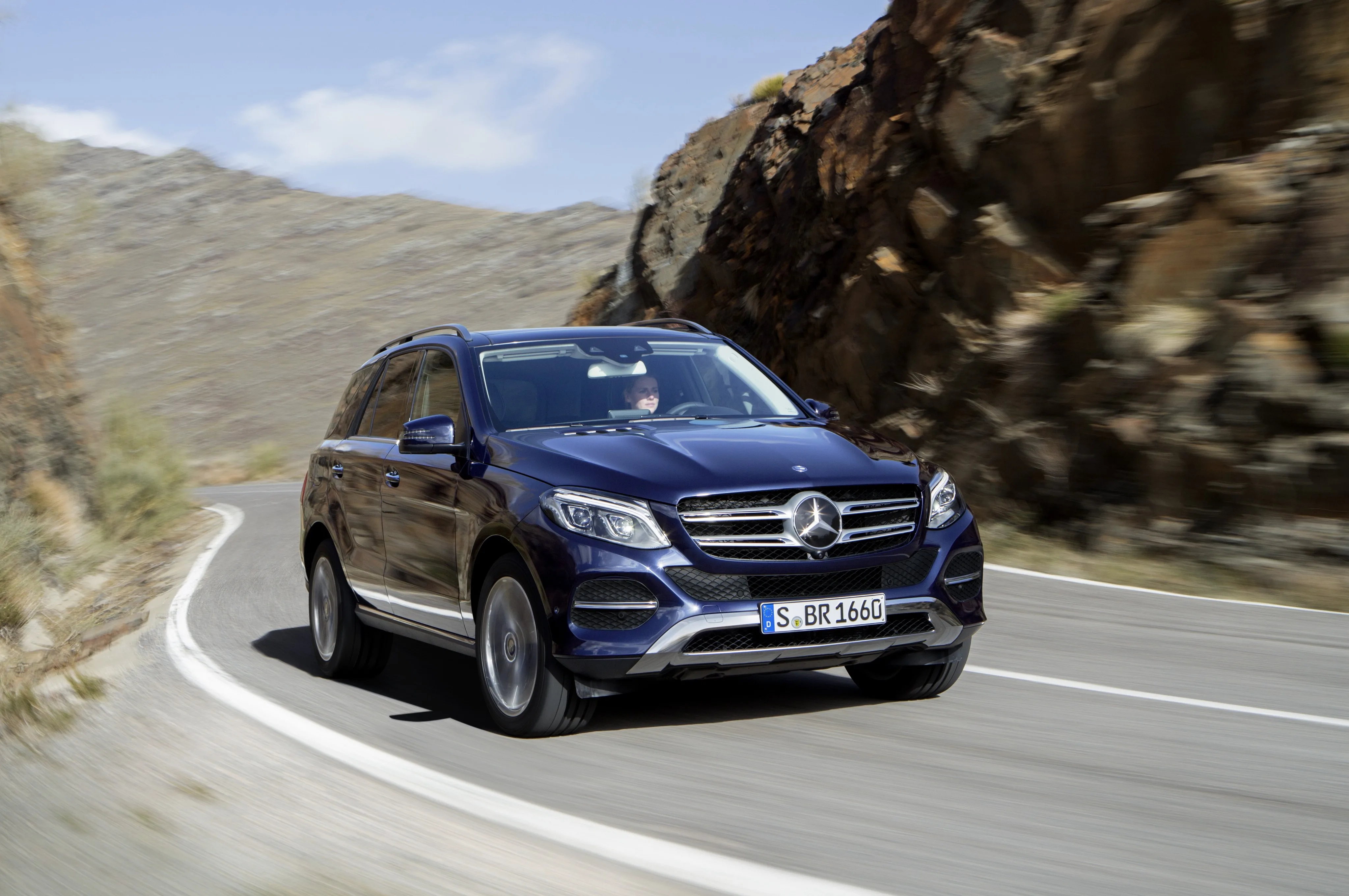MERCEDES-BENZ-GLE-5414_23.jpg