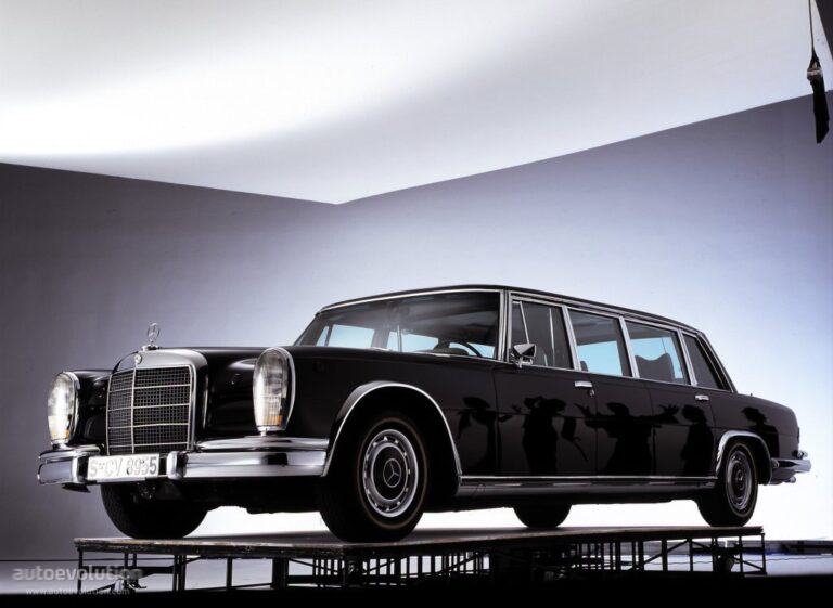 MERCEDES BENZ 600 Pullman (W100) 1964-1981