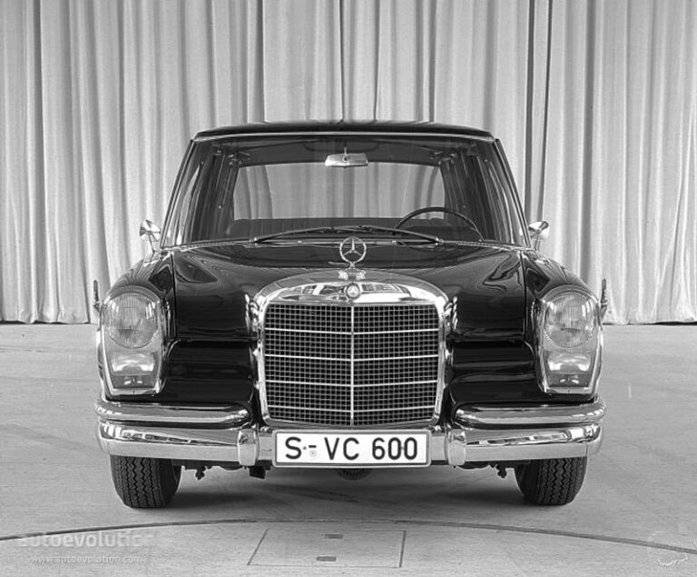 1965 Mercedes-Benz 600 Pullman Guard (W100)