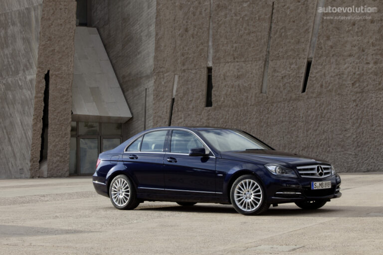 MERCEDES BENZ C-Klasse (W204) 2011-2013