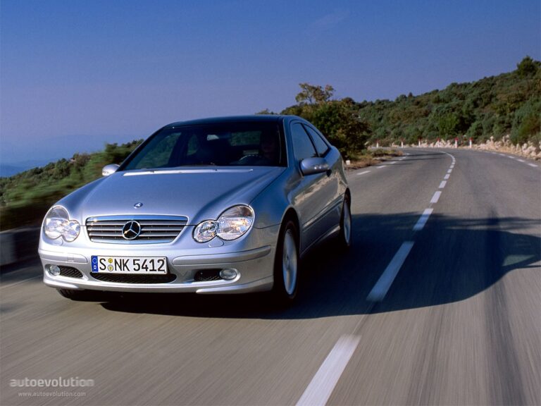2000 Mercedes-Benz C-Class SportCoupe (CL203)