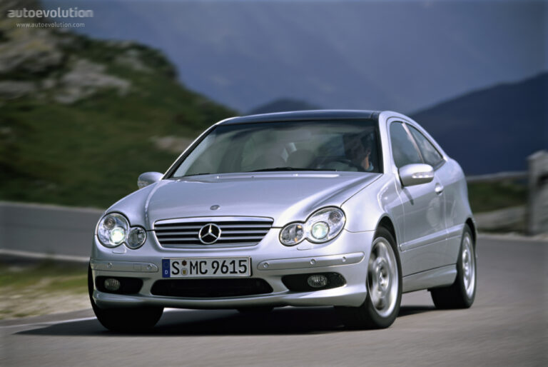 2002 Mercedes-Benz C-Class SportCoupe AMG (C203)