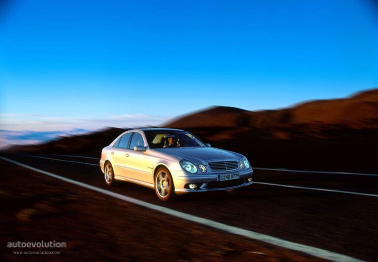 2002 Mercedes-Benz E 55 AMG (W211)