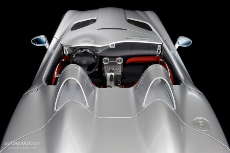 MERCEDES BENZ SLR Stirling Moss 2009-2009