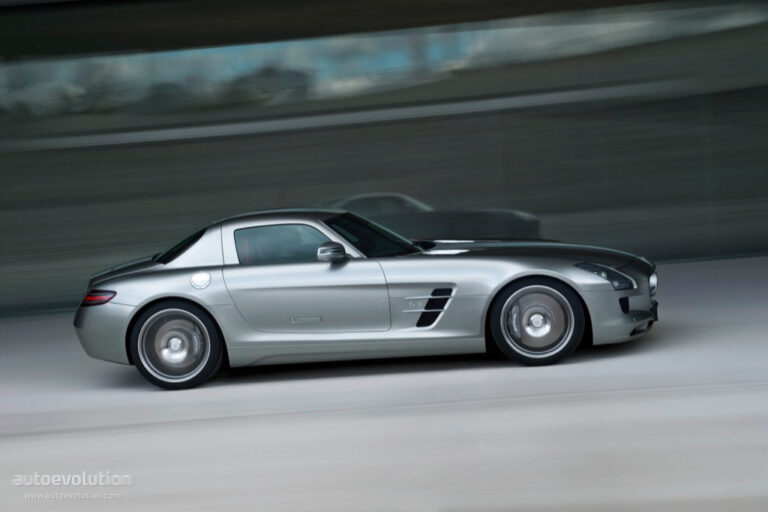 2010 Meredes-Benz SLS AMG Coupe