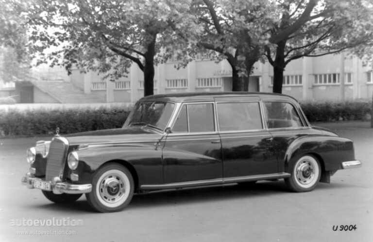 MERCEDES BENZ Typ 300 "Spezial" Pullman (W189) 1960-1961