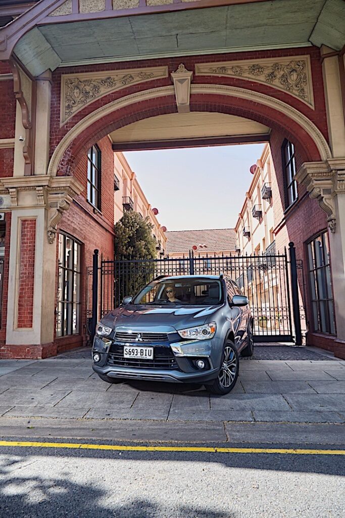 MITSUBISHI ASX / RVR / Outlander Sport 2016-2019