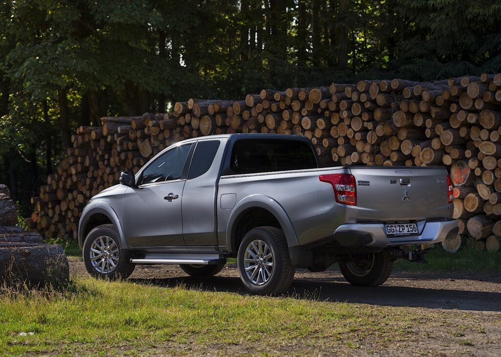 2015 Mitsubishi L200 Club Cab