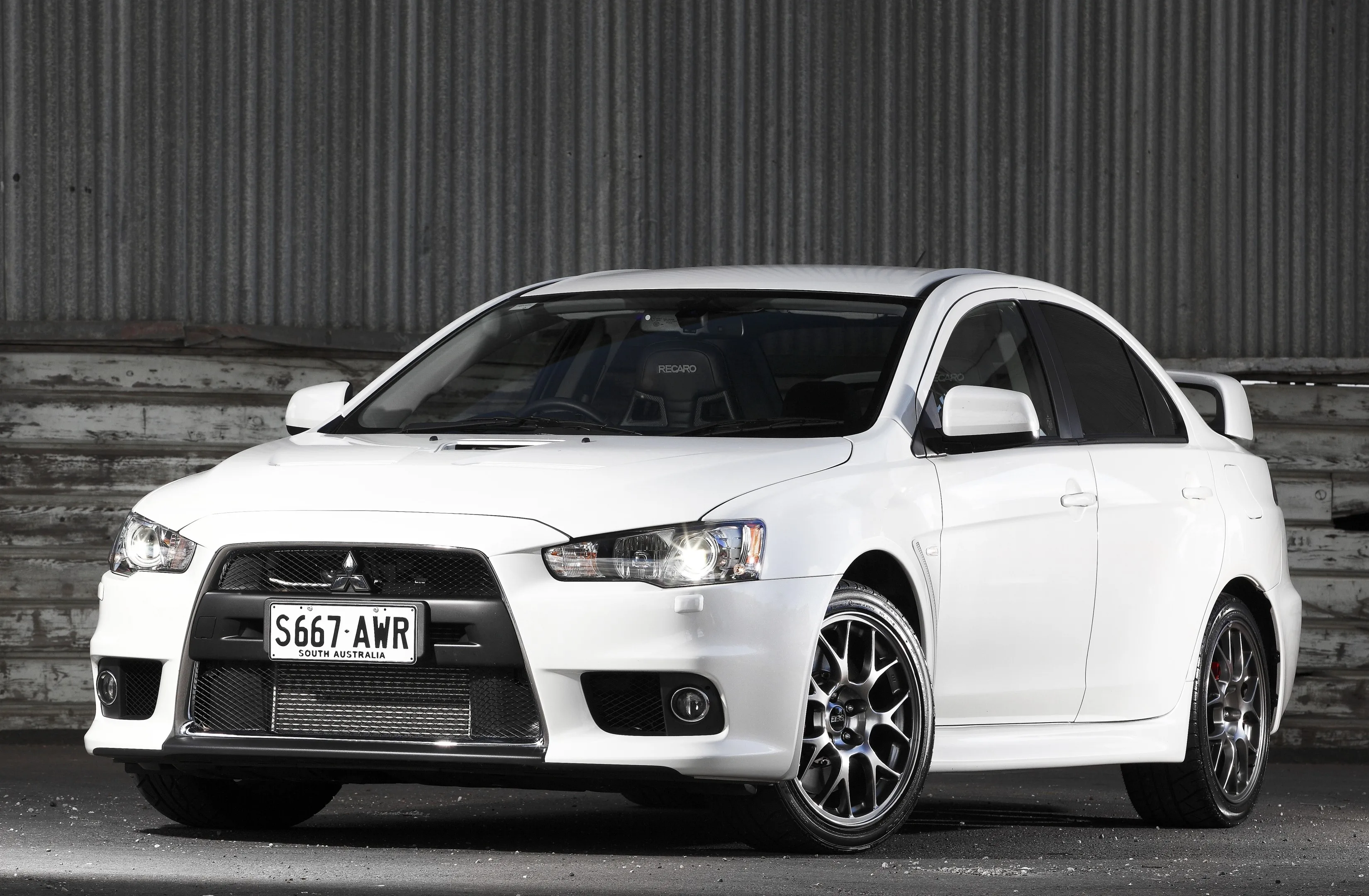MITSUBISHI-Lancer-Evolution-X-3769_127-1.jpeg