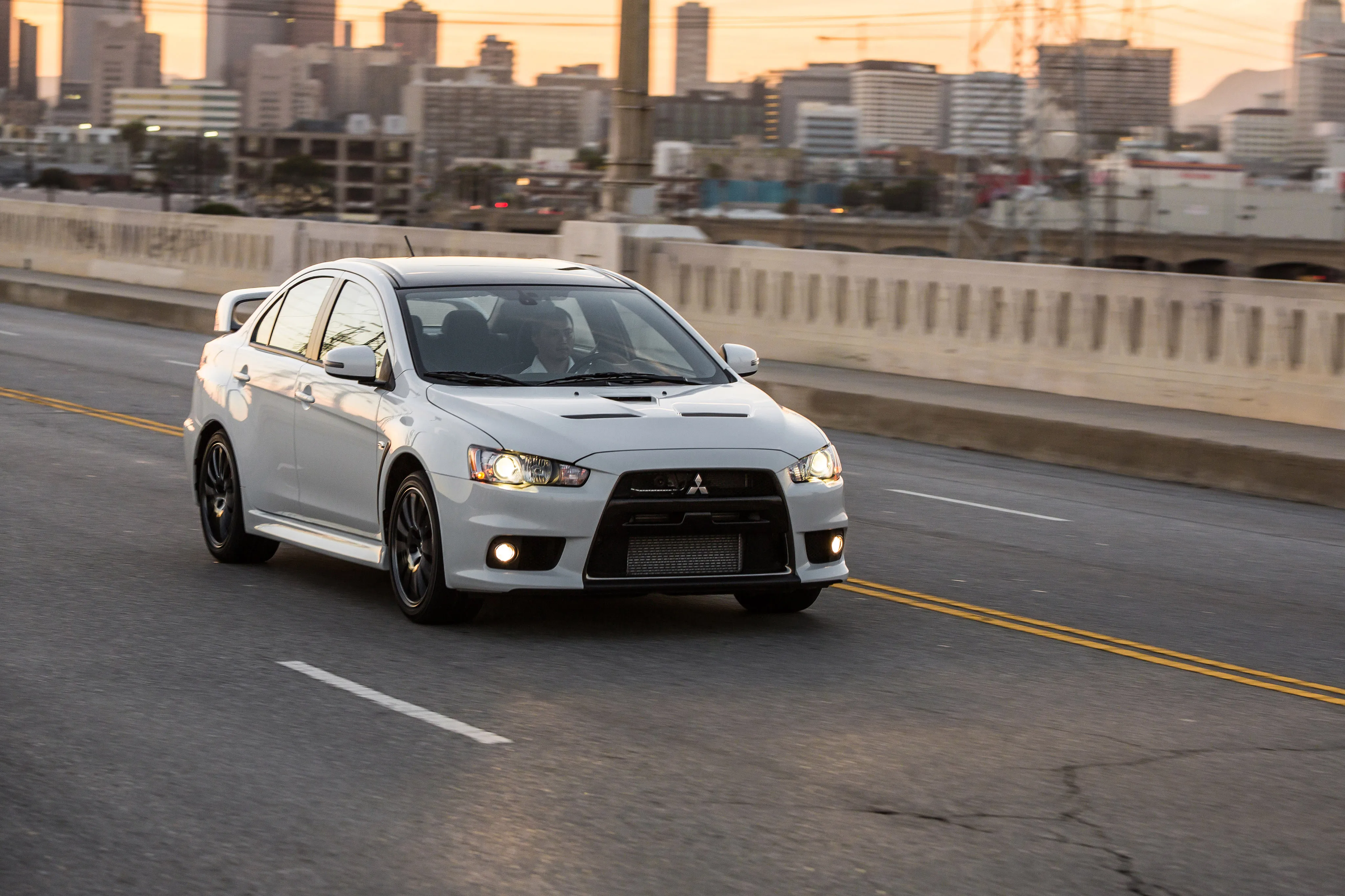 MITSUBISHI-Lancer-Evolution-X-3769_148-1.jpeg