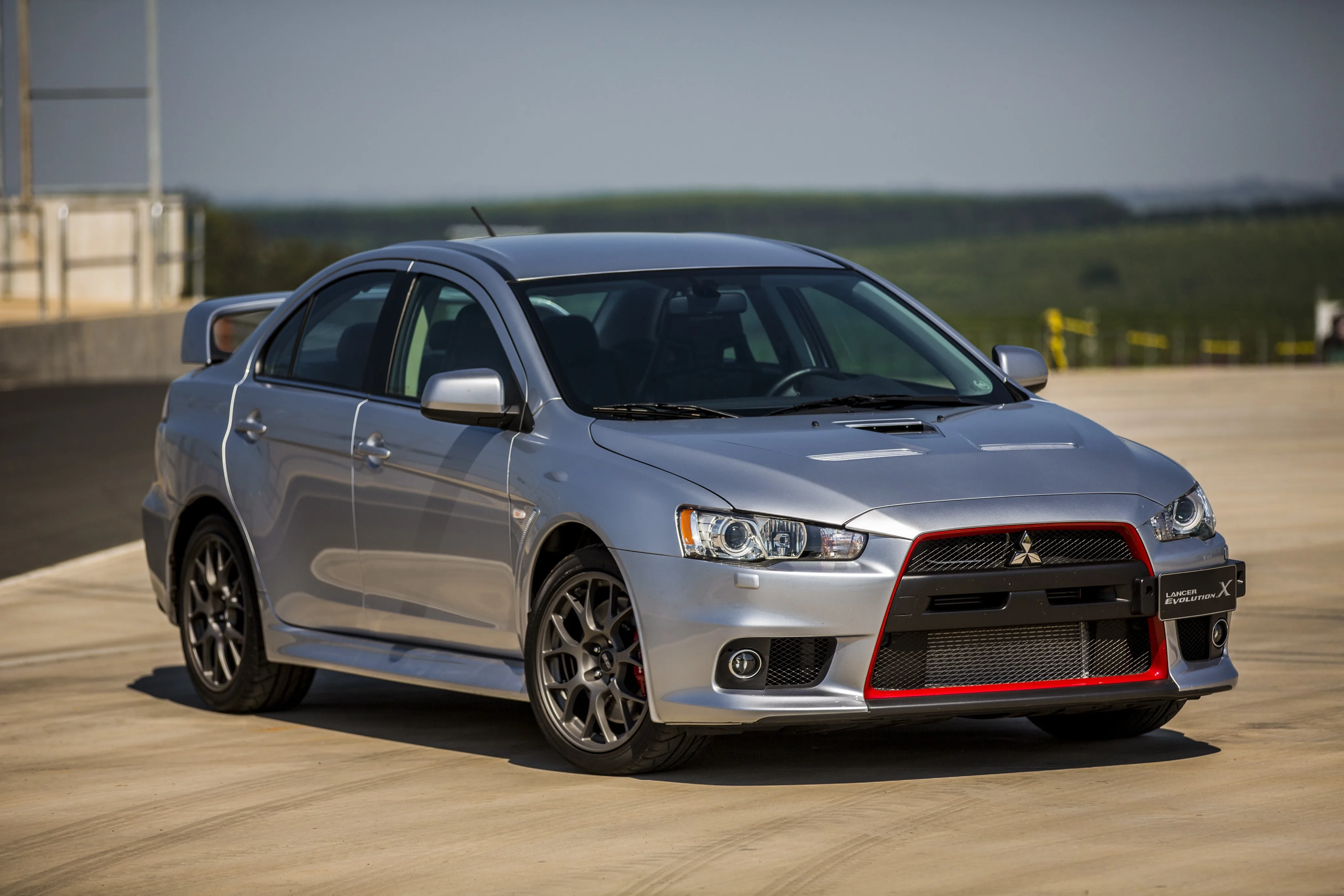 MITSUBISHI-Lancer-Evolution-X-3769_162-1.jpeg