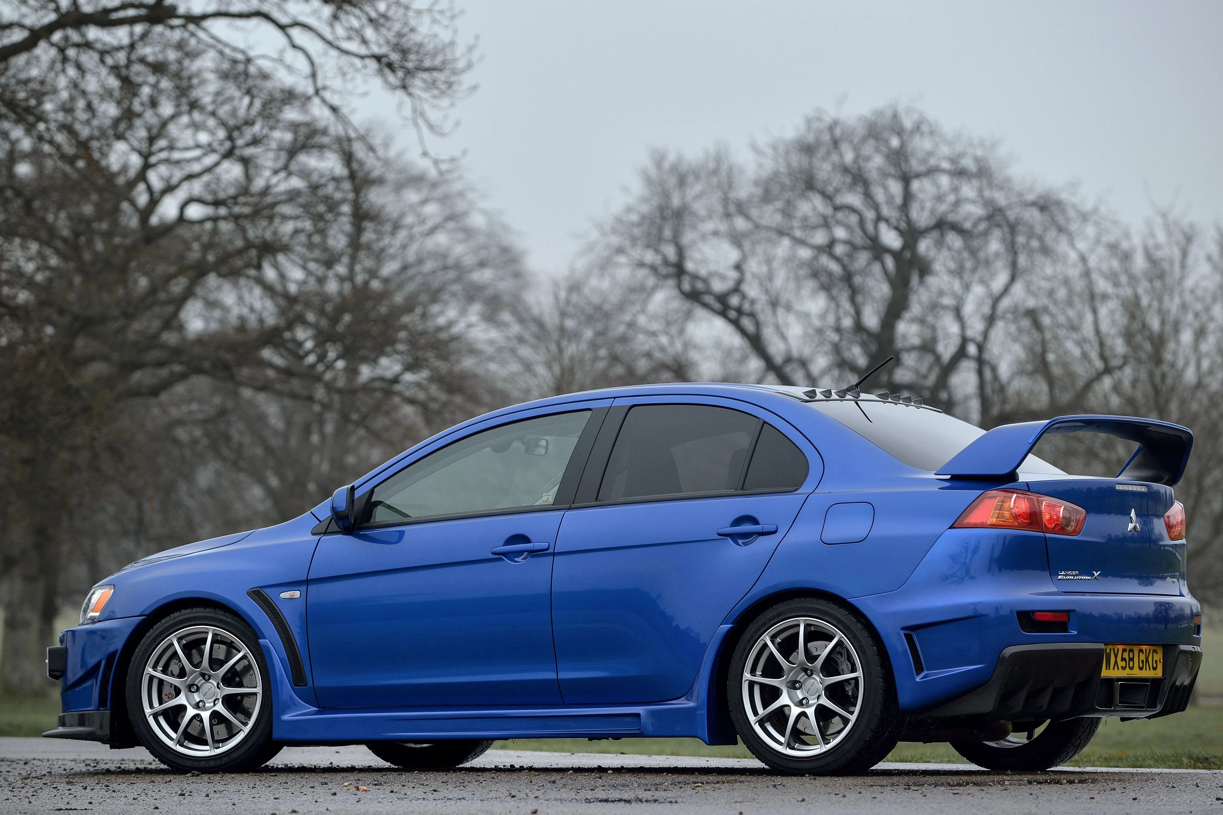 MITSUBISHI-Lancer-Evolution-X-3769_170-1.jpeg