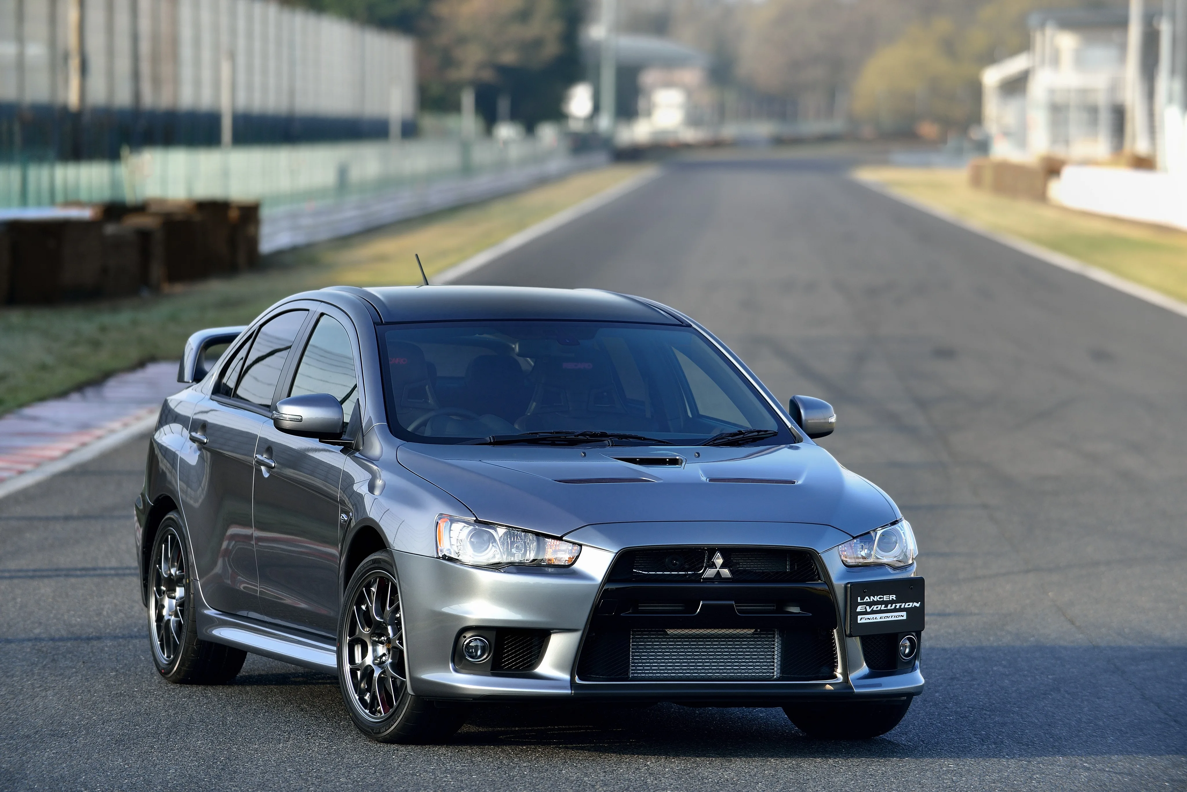 MITSUBISHI-Lancer-Evolution-X-3769_211-1.jpeg