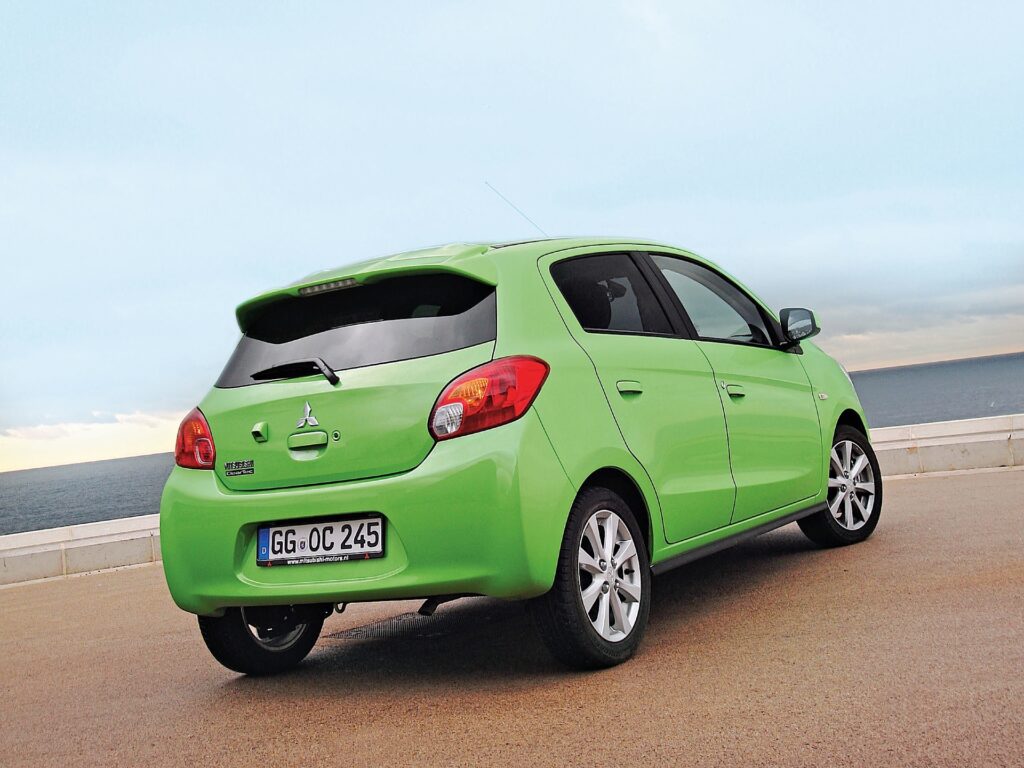 MITSUBISHI Space Star 2013-Present