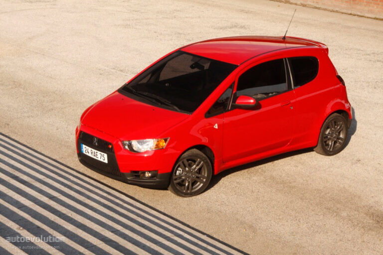 MITSUBISHI Colt Ralliart 3 drzwiowe 2008-2012
