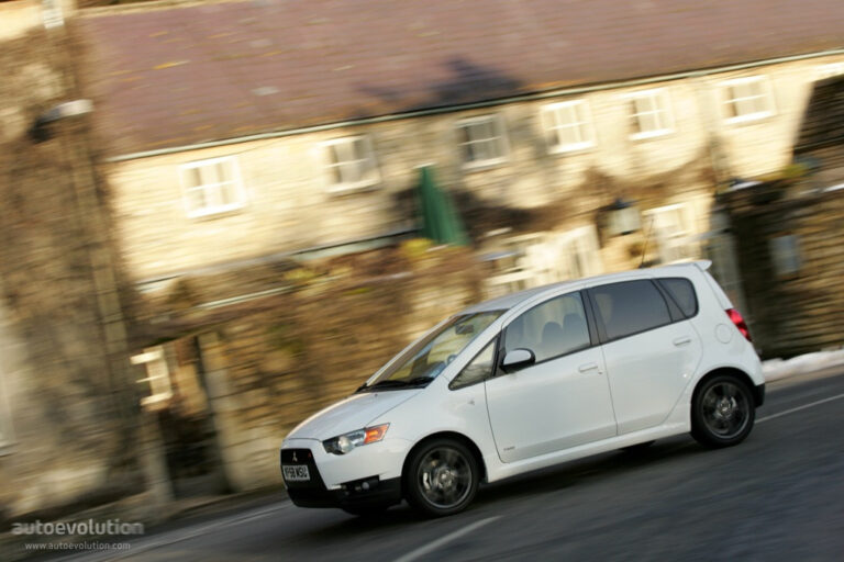 MITSUBISHI Colt Ralliart 5 drzwiowe 2008-2012