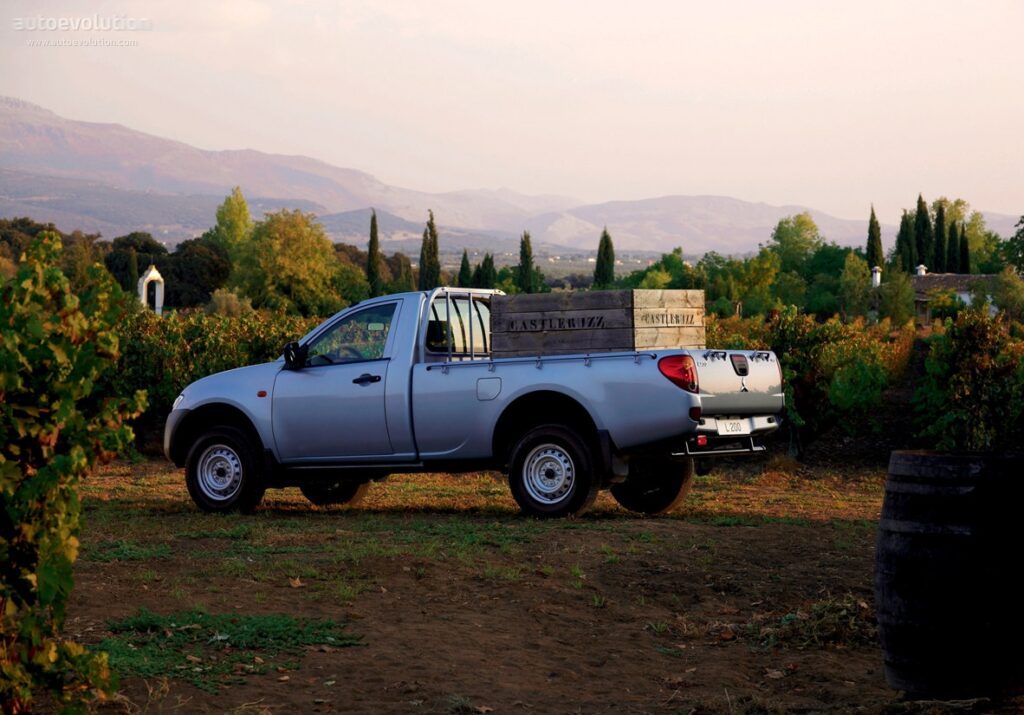 MITSUBISHI L 200/Triton Single Cab 2005-Present