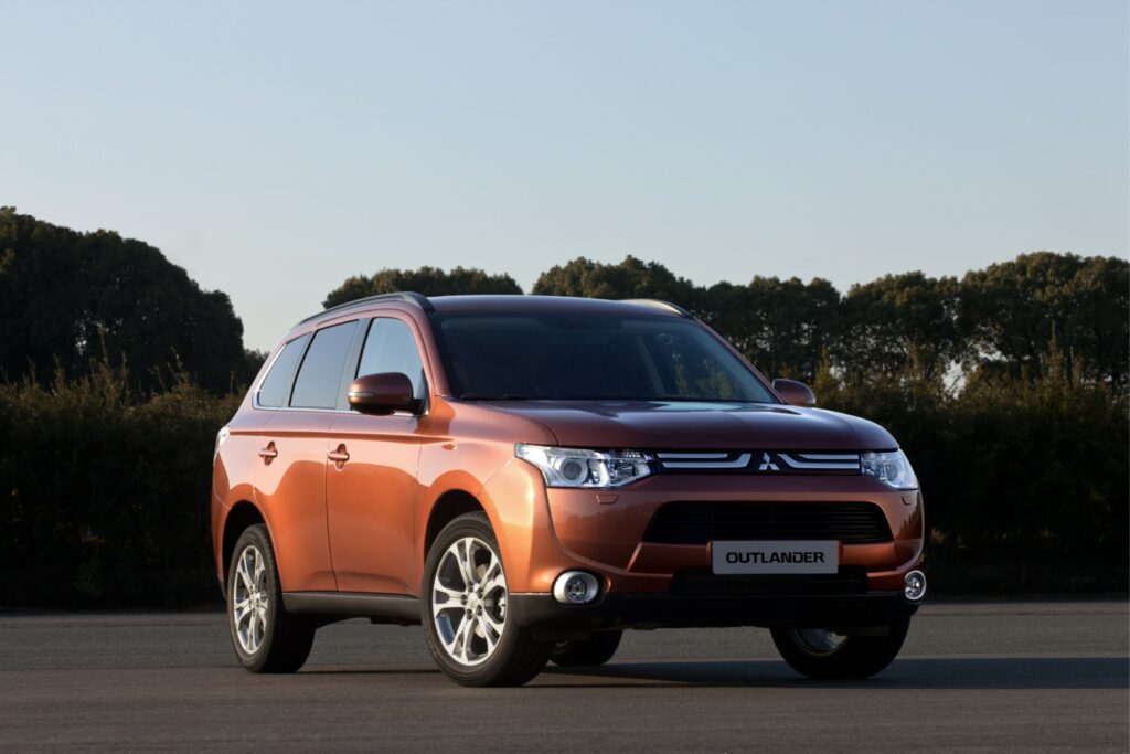 MITSUBISHI Outlander 2012-2016