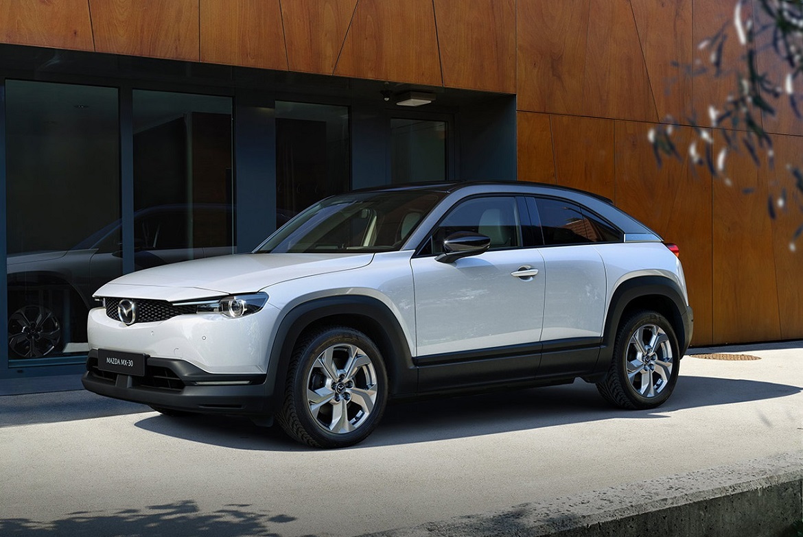 Mazda EZ-60: Nowy elektryczny SUV z silnikiem benzynowym dla zwiększenia zasięgu