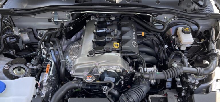 Nowa Mazda MX-5: Ikona lekkości i mocy w czasach ekologicznych wyzwań