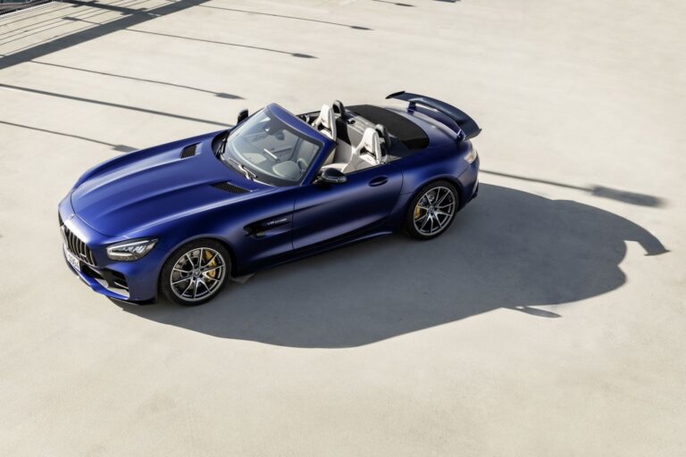 2019 Mercedes-AMG GT R Roadster