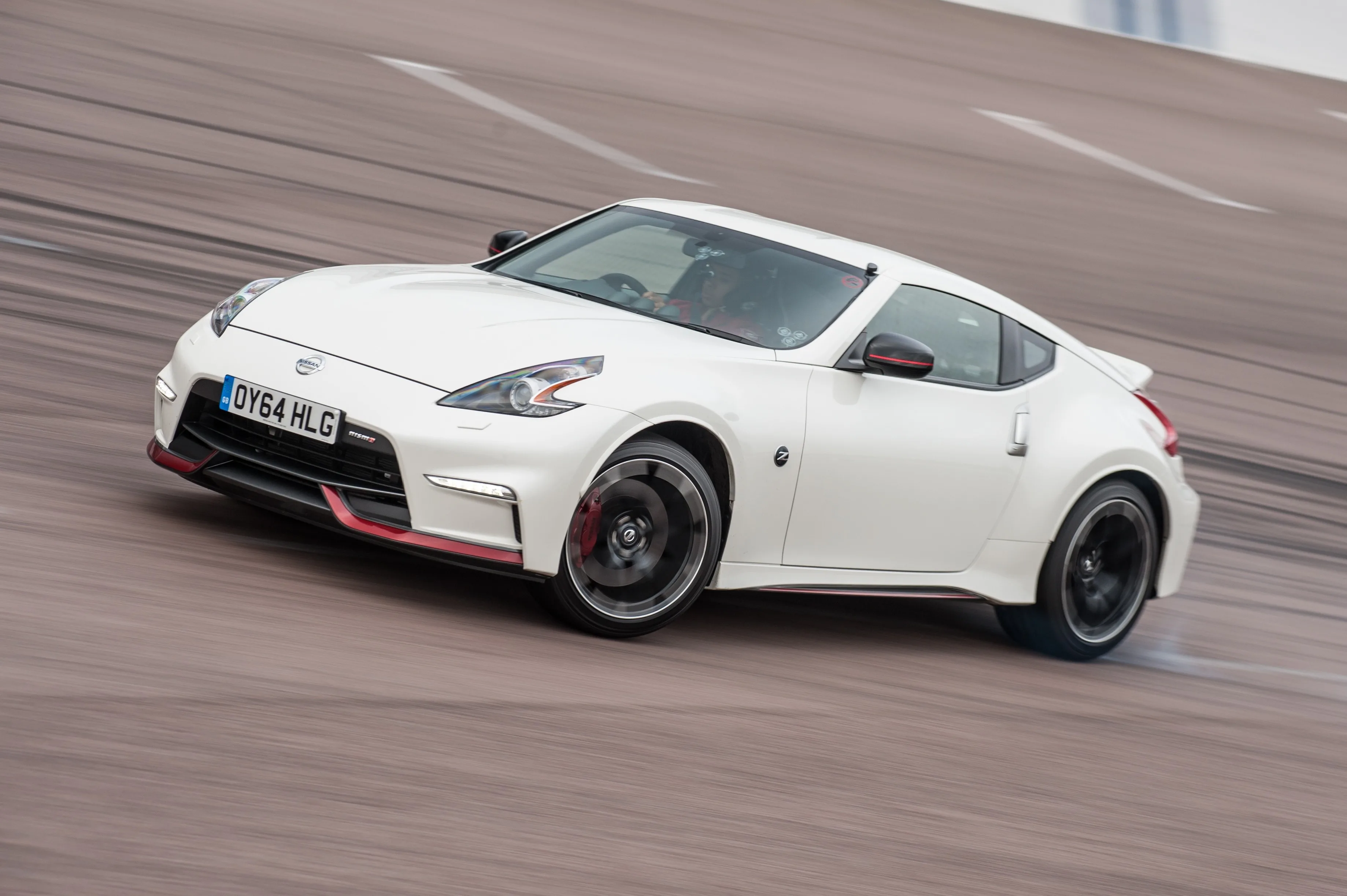 NISSAN-370Z-Nismo-5508_11.jpeg