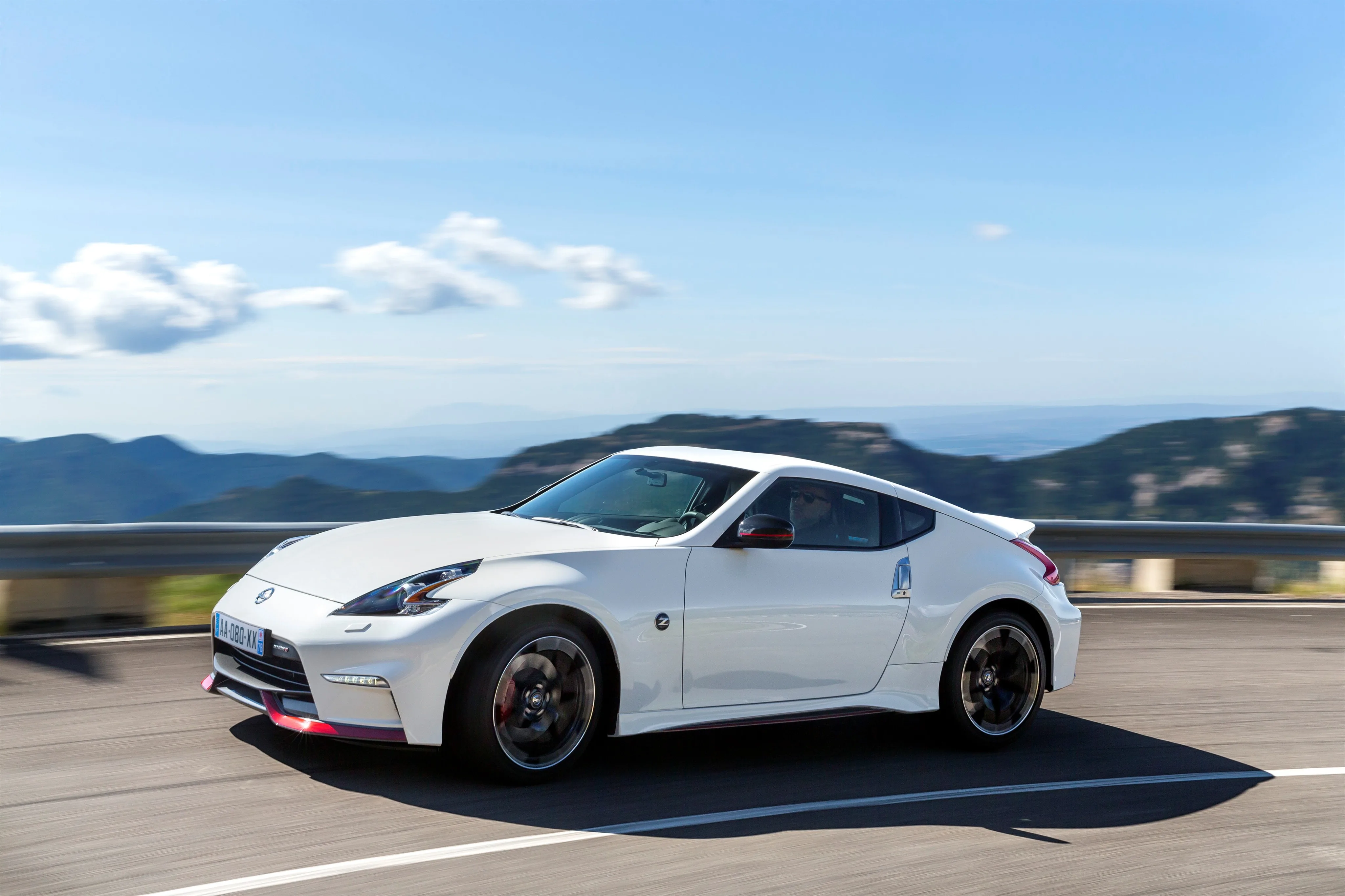 NISSAN-370Z-Nismo-5508_35.jpeg
