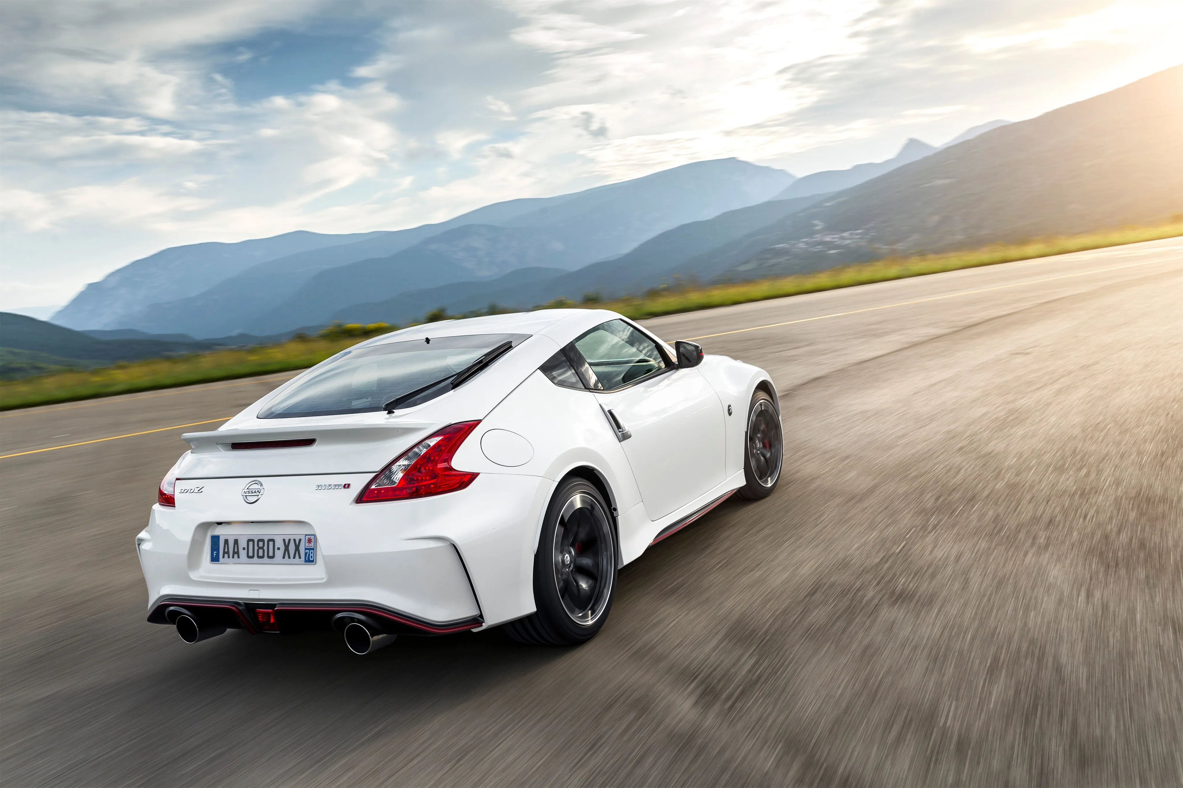 NISSAN-370Z-Nismo-5508_39.jpeg