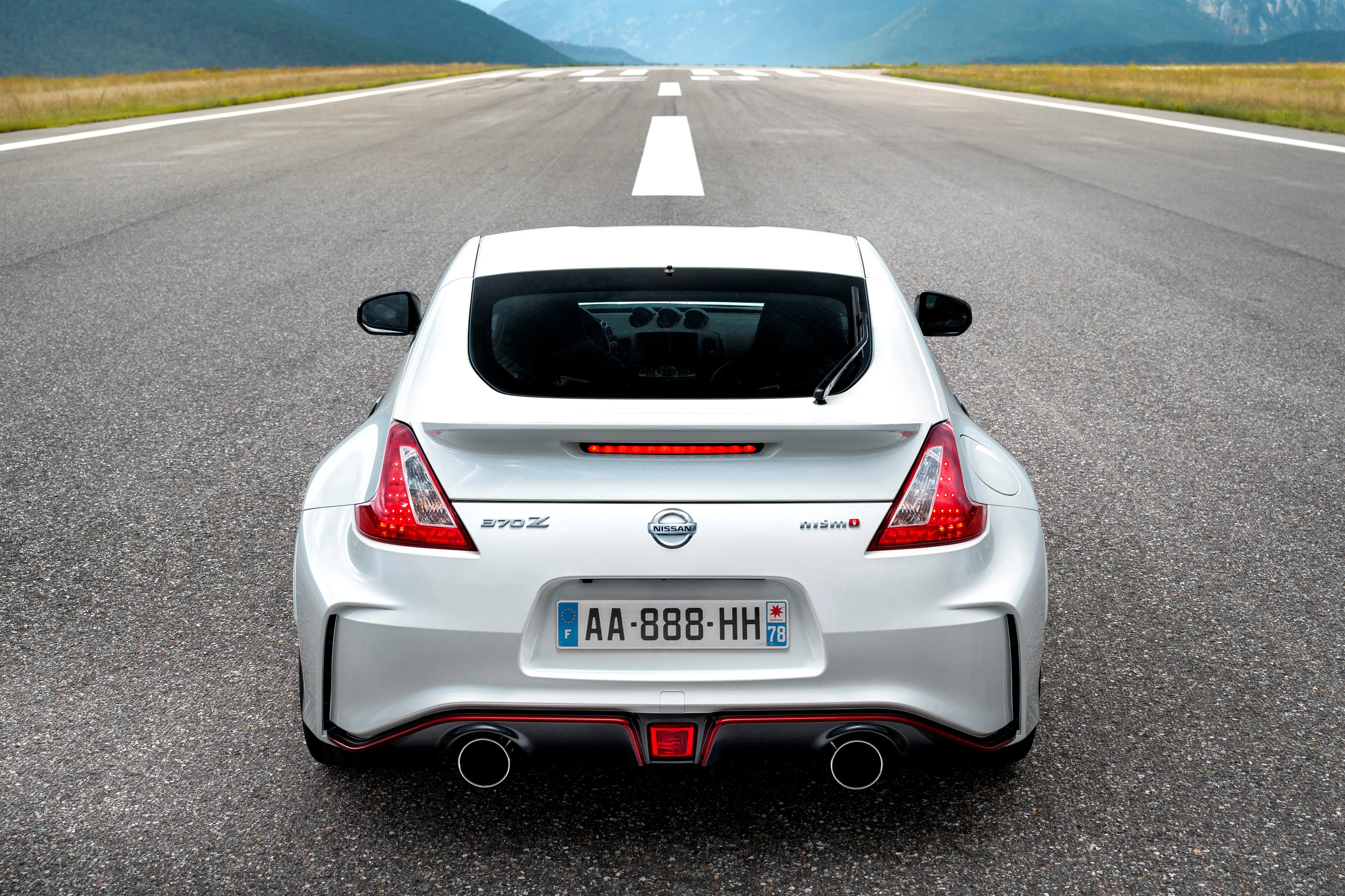NISSAN-370Z-Nismo-5508_43.jpeg