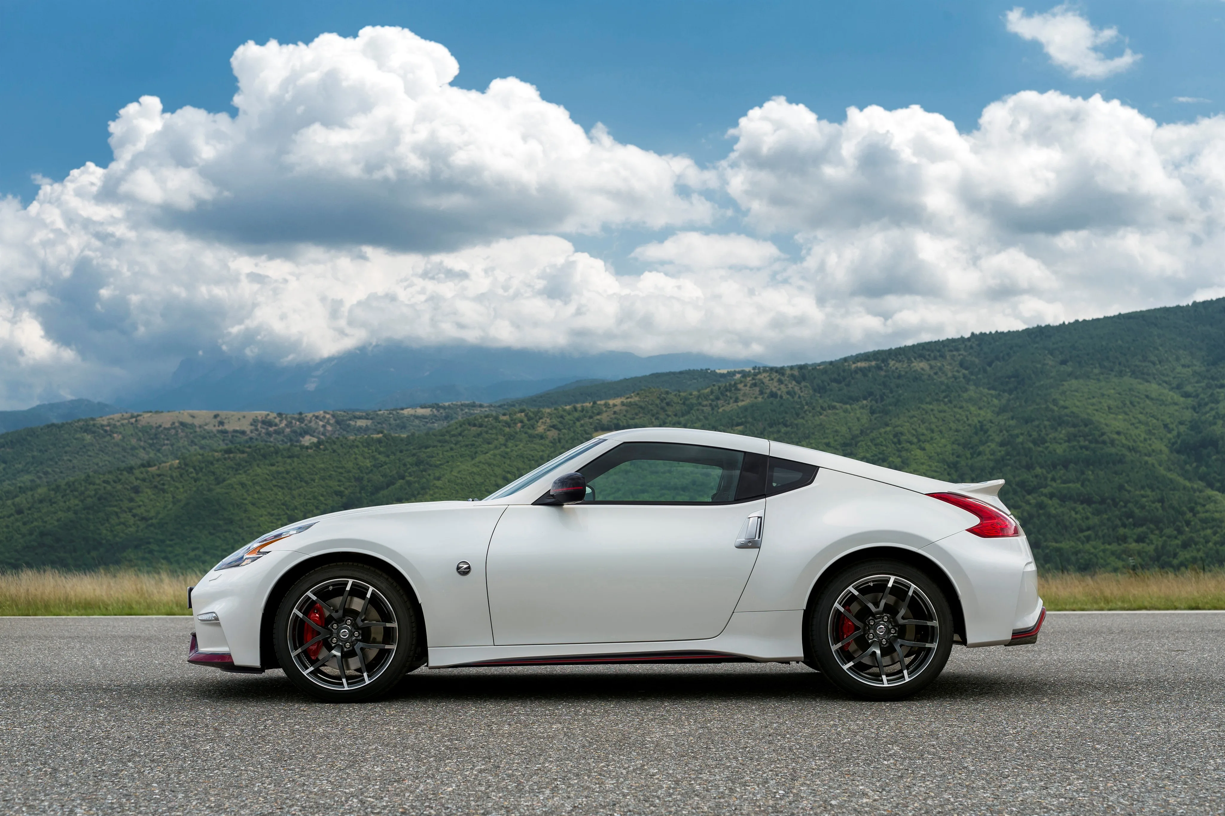 NISSAN-370Z-Nismo-5508_46.jpeg